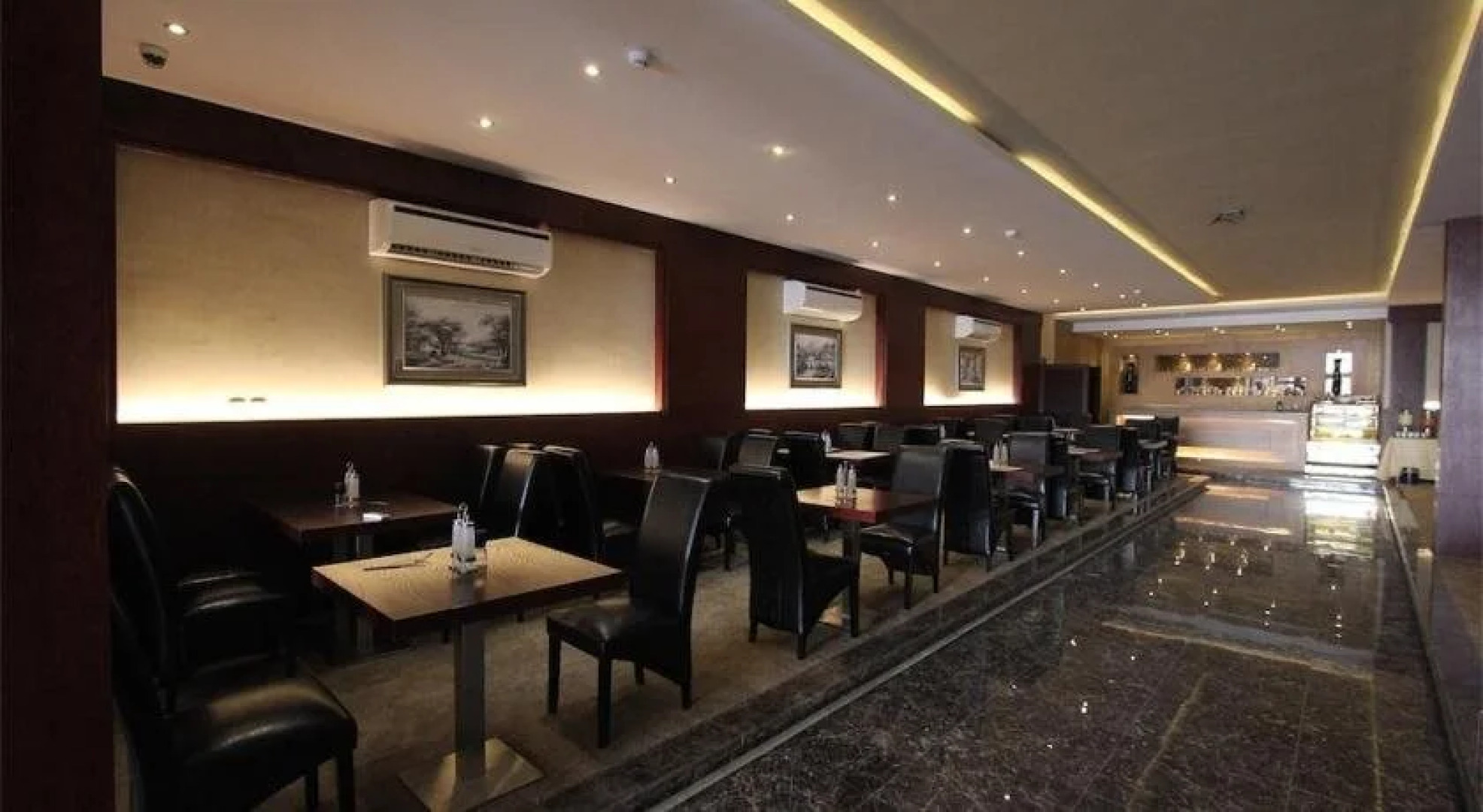 Taleen Granada Hotel Apartments