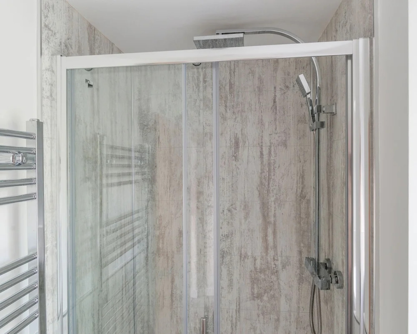 Max & Ben's Apartments