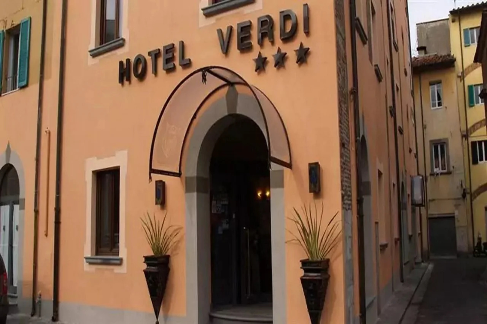 Hotel Caffè Verdi - 24 hours Reception