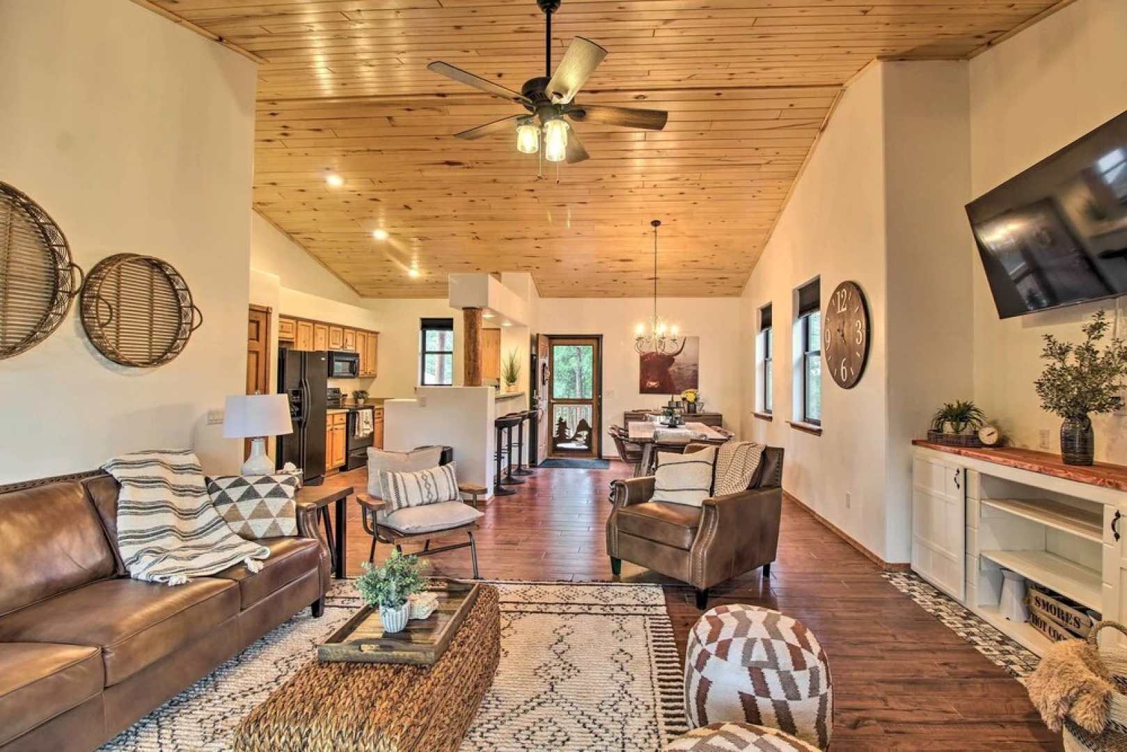 Show Low 'a-to-z Cabin' With Deck & Gas Grill!