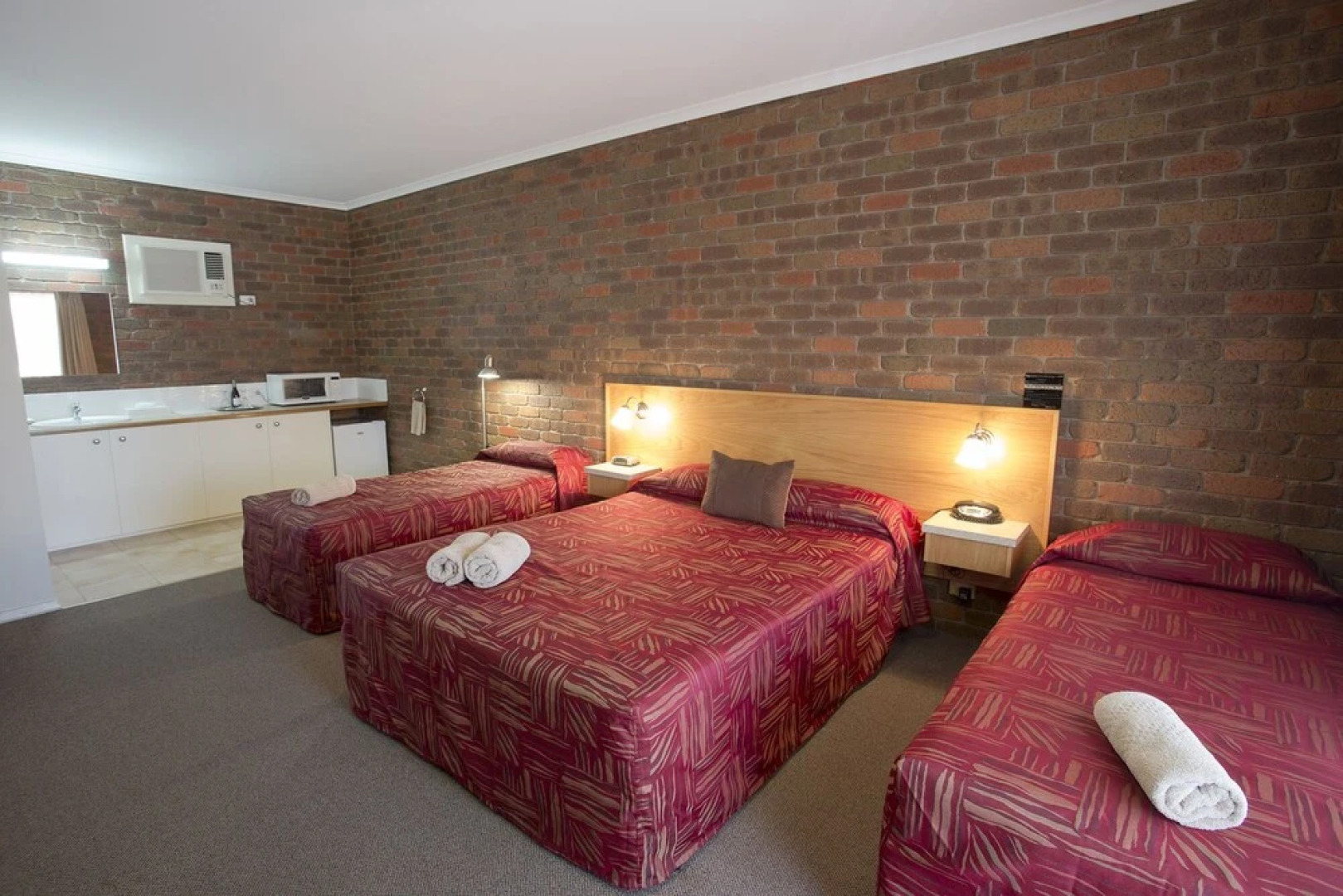 Country City Motor Inn