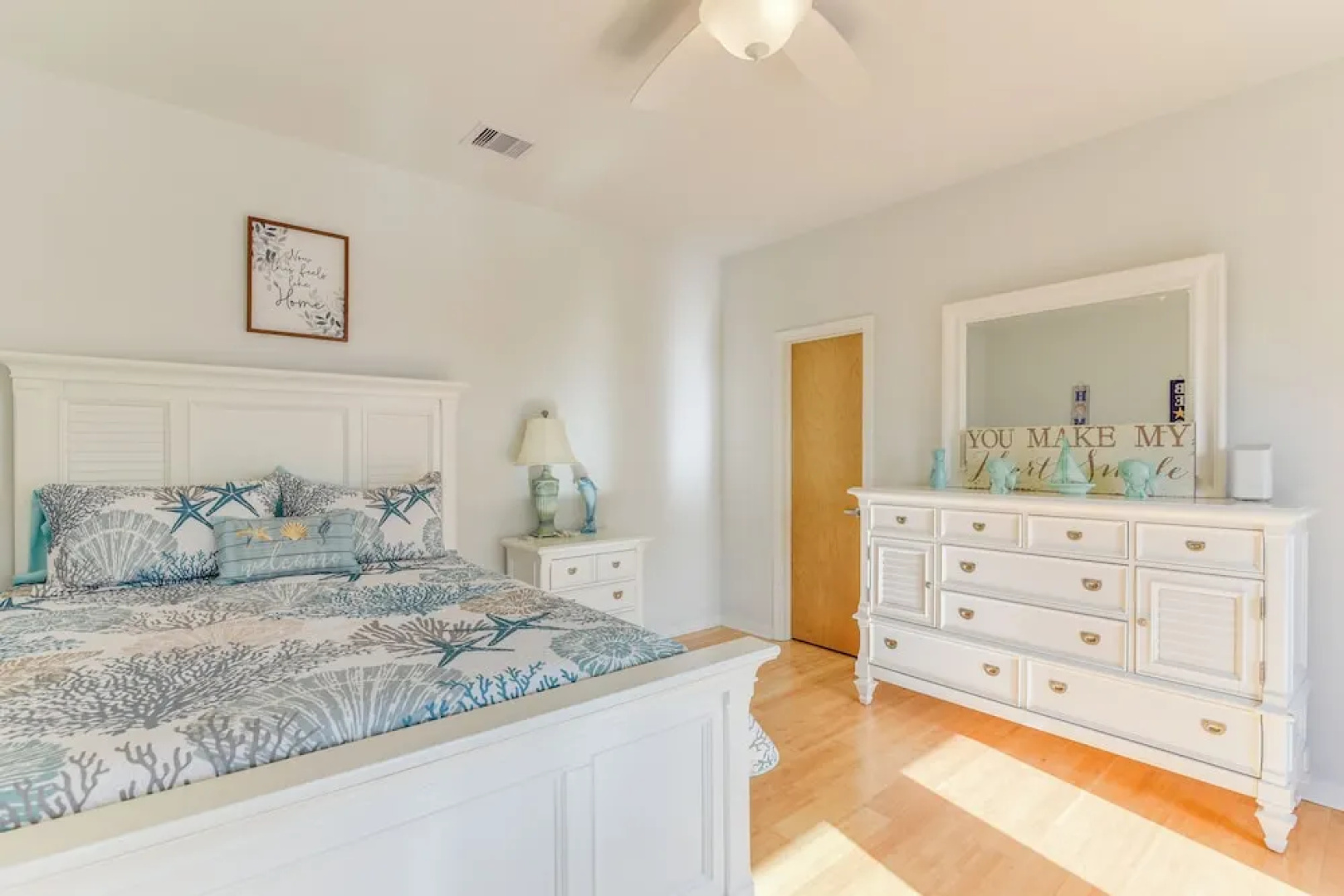 Seabrook Getaway w/ Balconies & Bay Views!