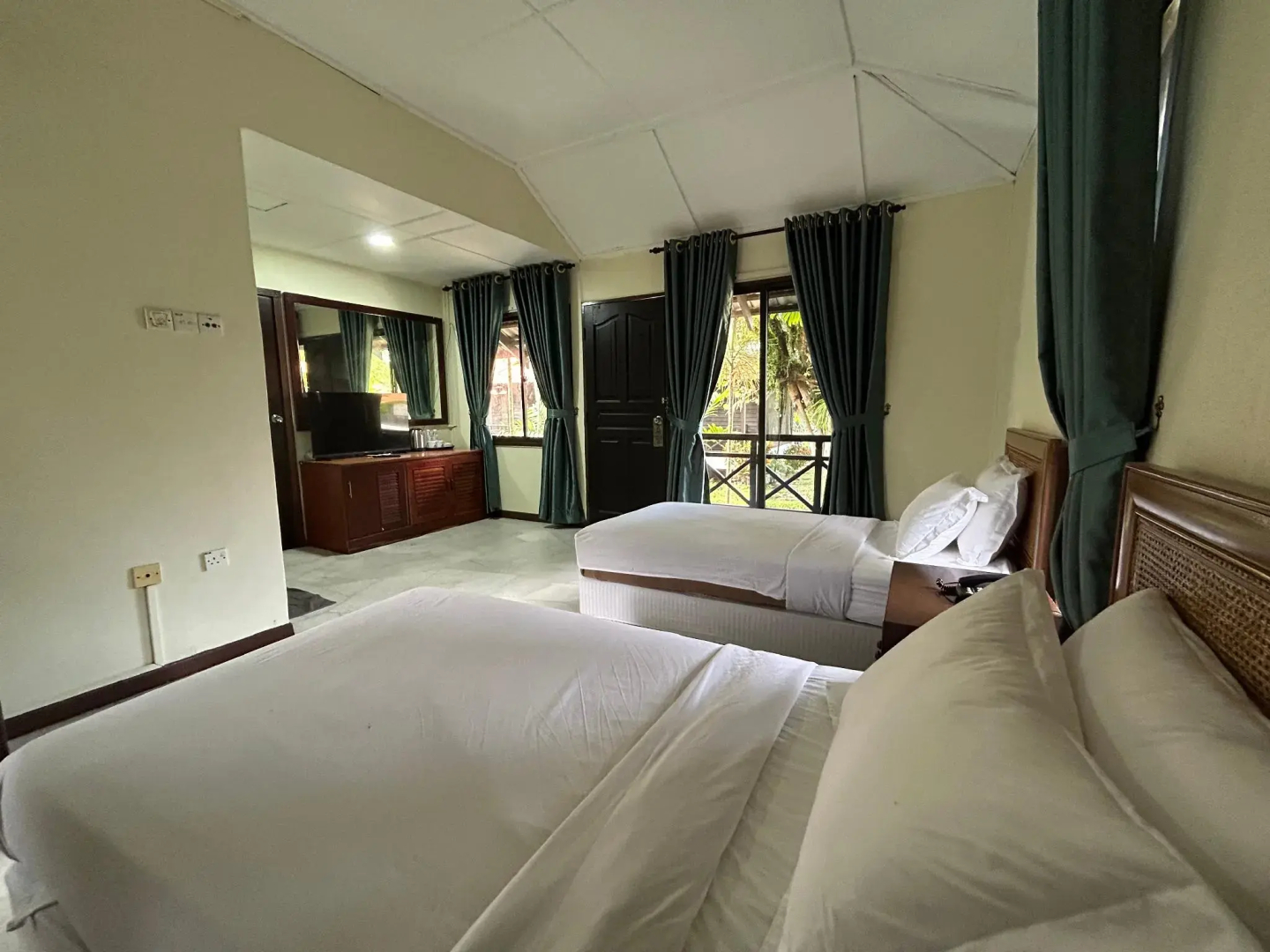 Puteri Bayu Beach Resort