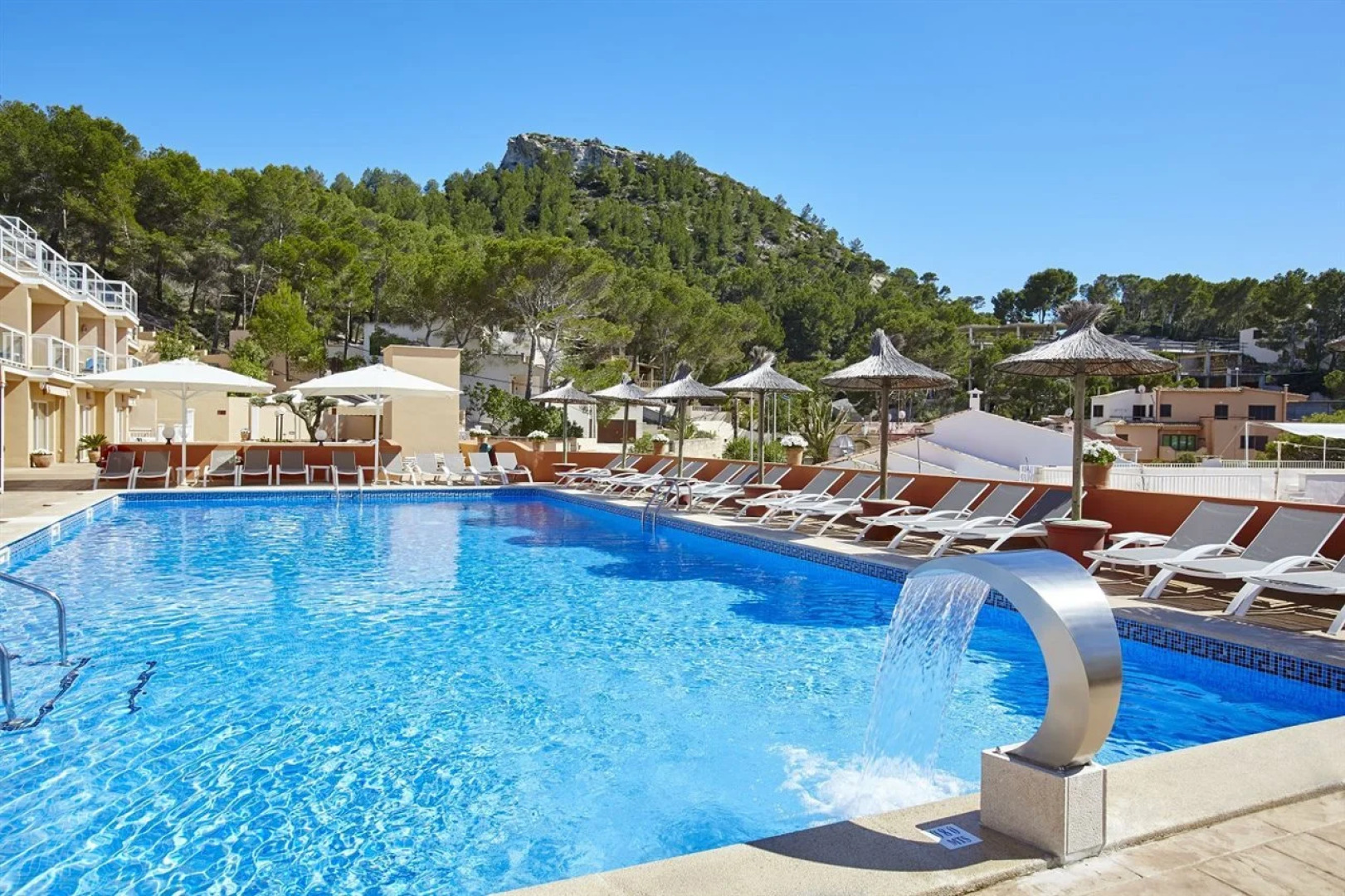 Universal Aparthotel Don Camilo