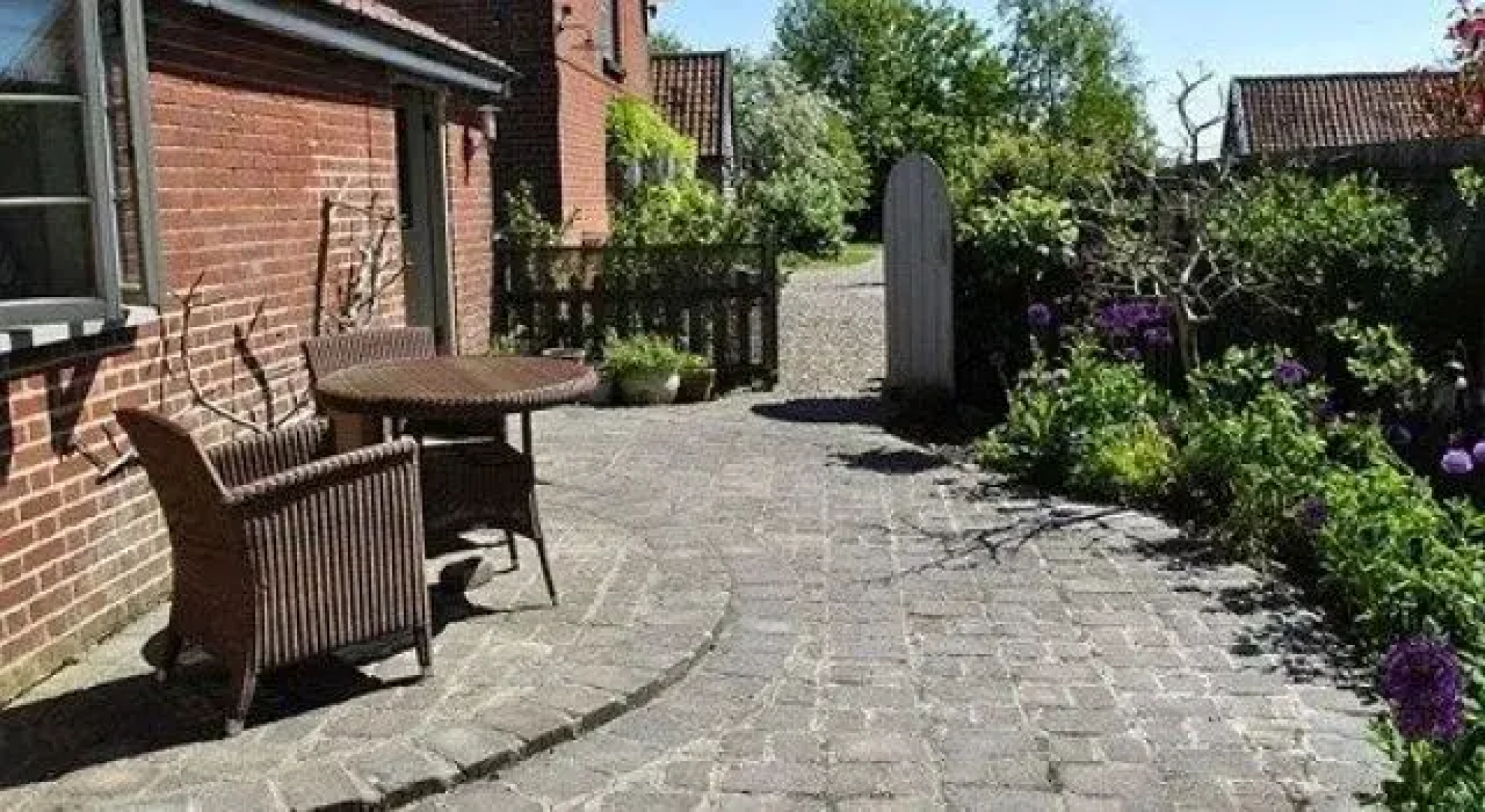 Little House B and B
