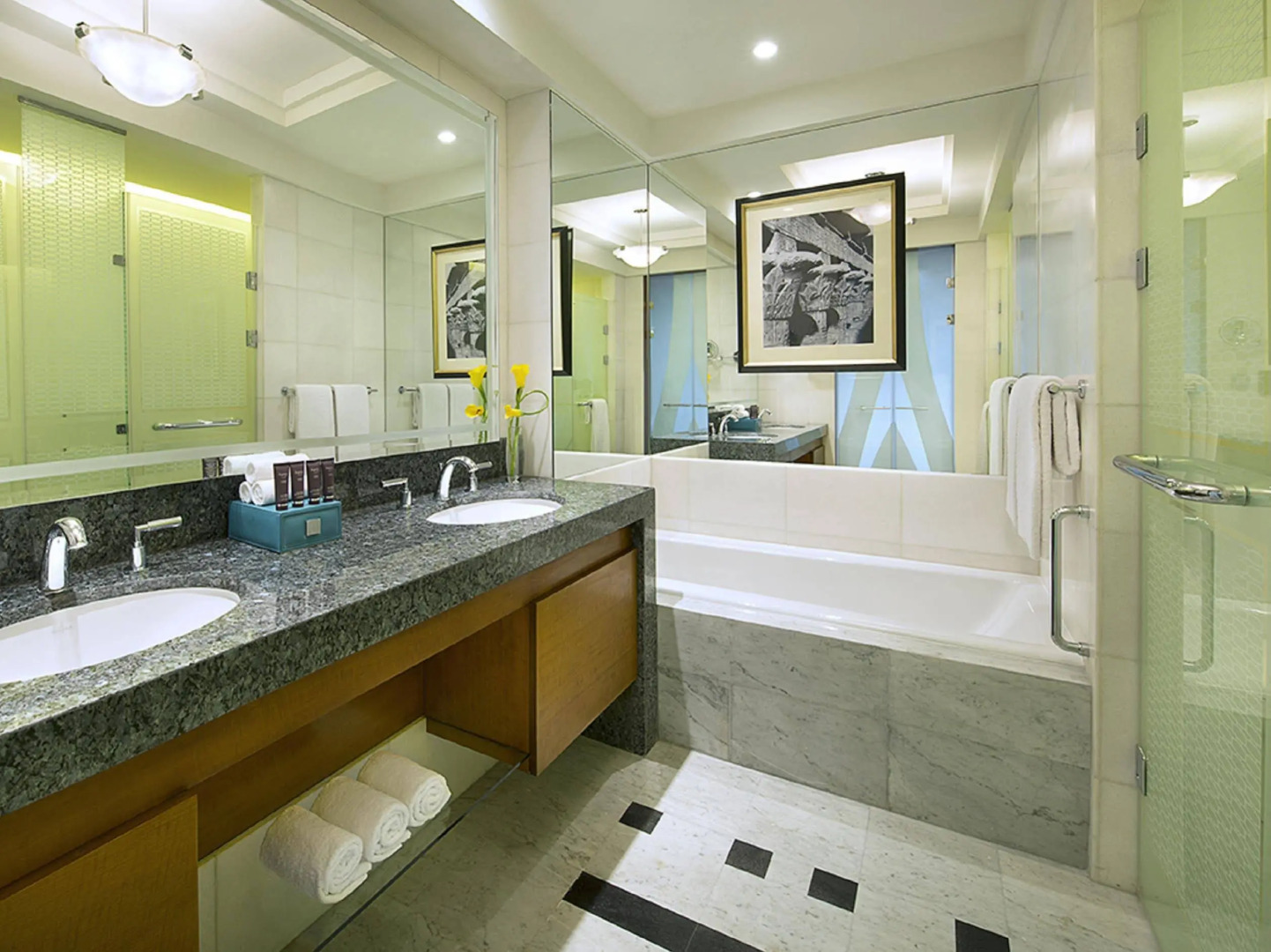 The Nile Ritz-Carlton, Cairo