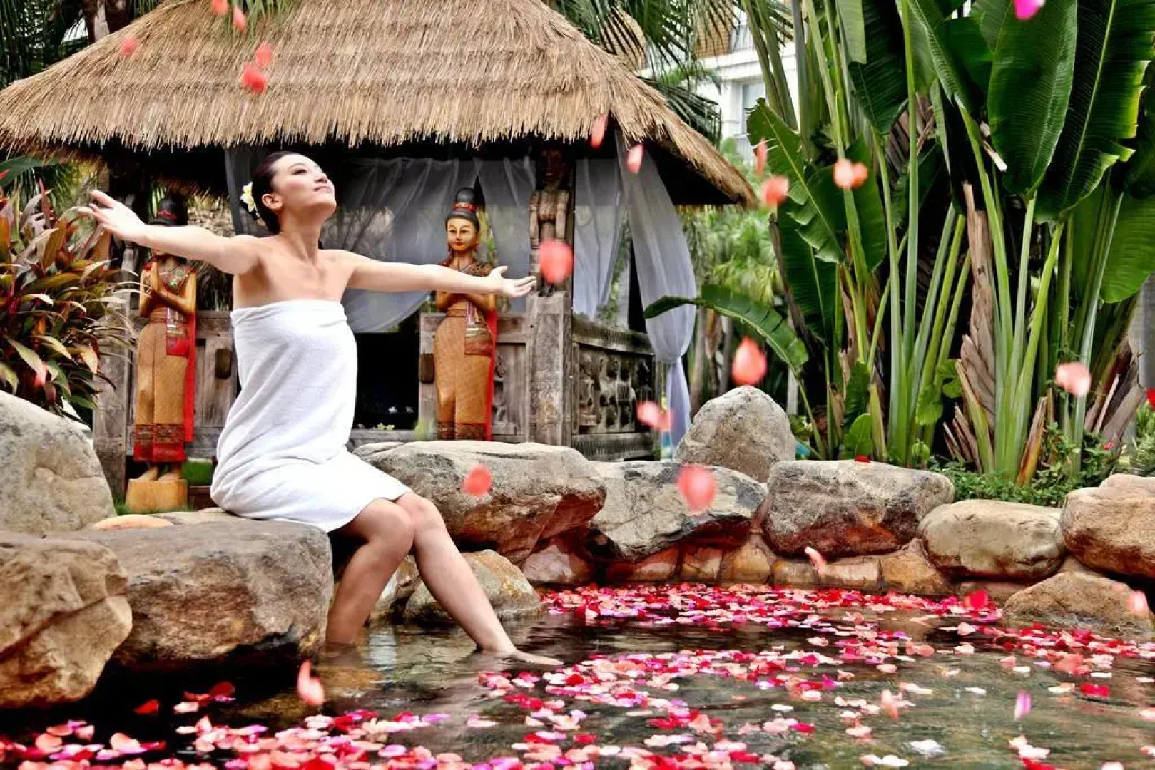 Riyuegu Hotsprings Resort