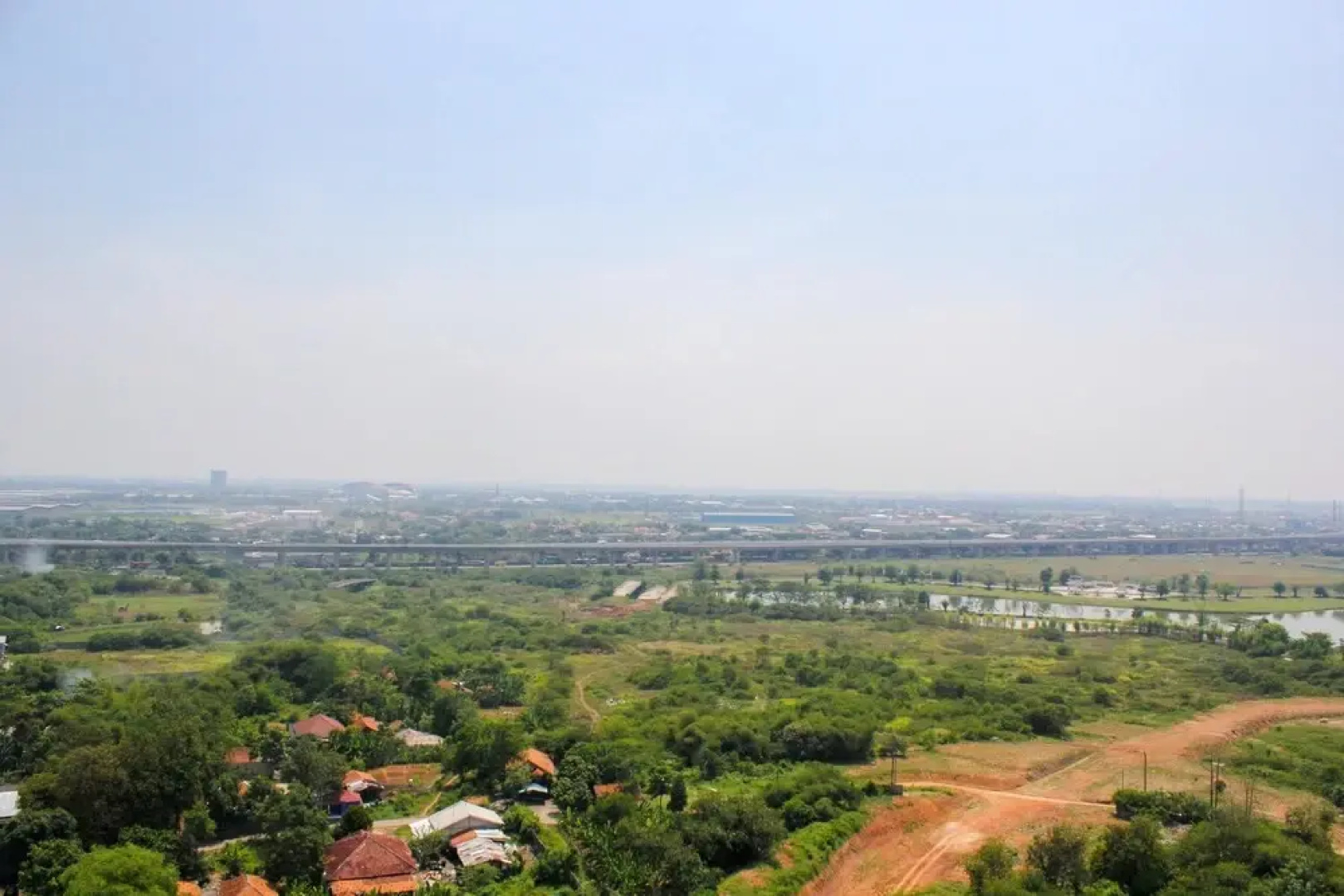 Comfy 3BR at Meikarta Apartment
