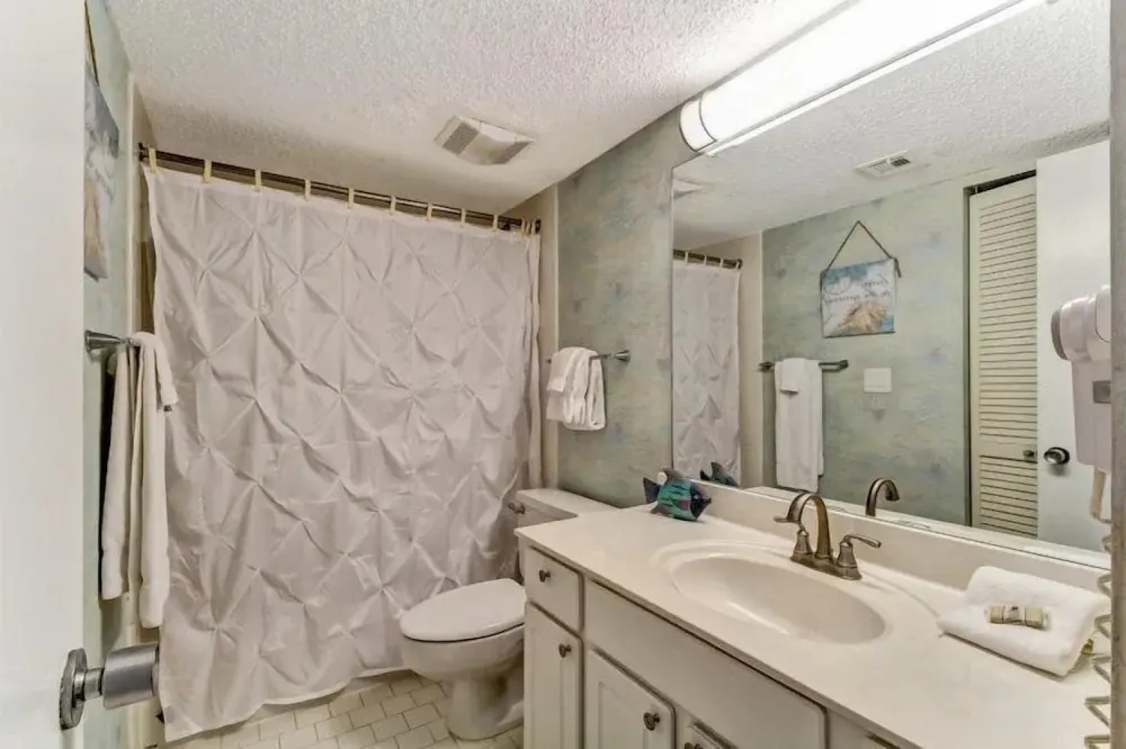 2072 Beachwood Villa