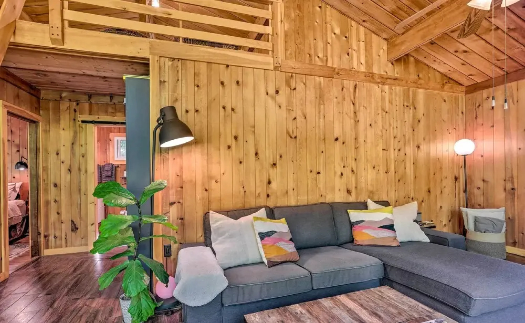 High Falls Restorative Cabin in the Woods!