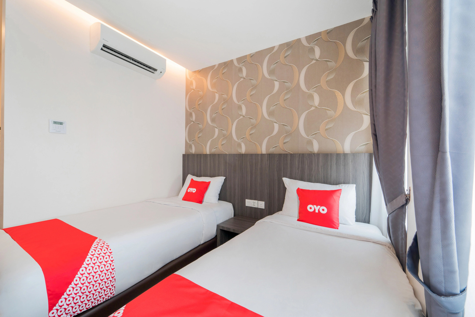 OYO 89386 Stay 365 Hotel