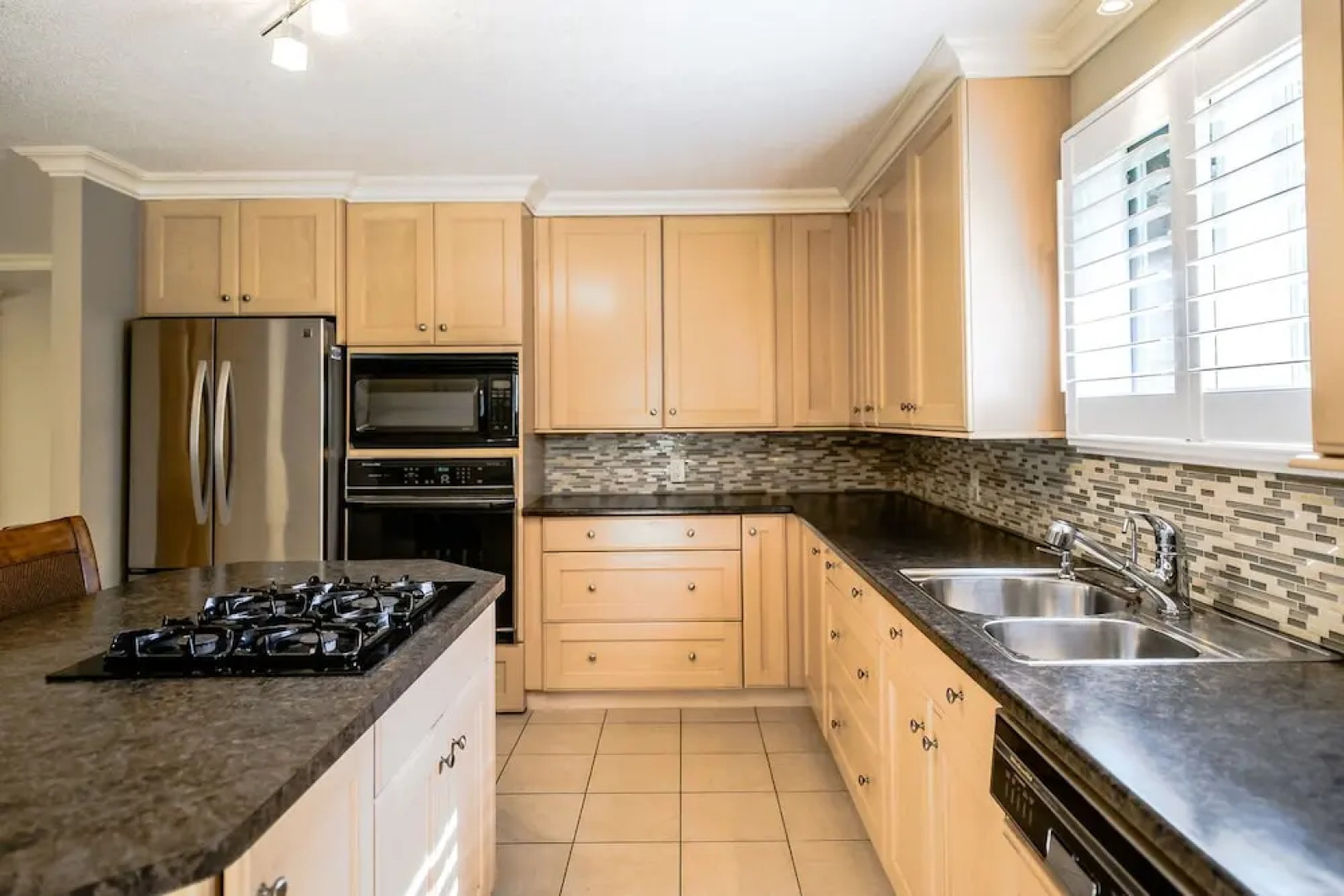 Niagara Falls Lakeview house