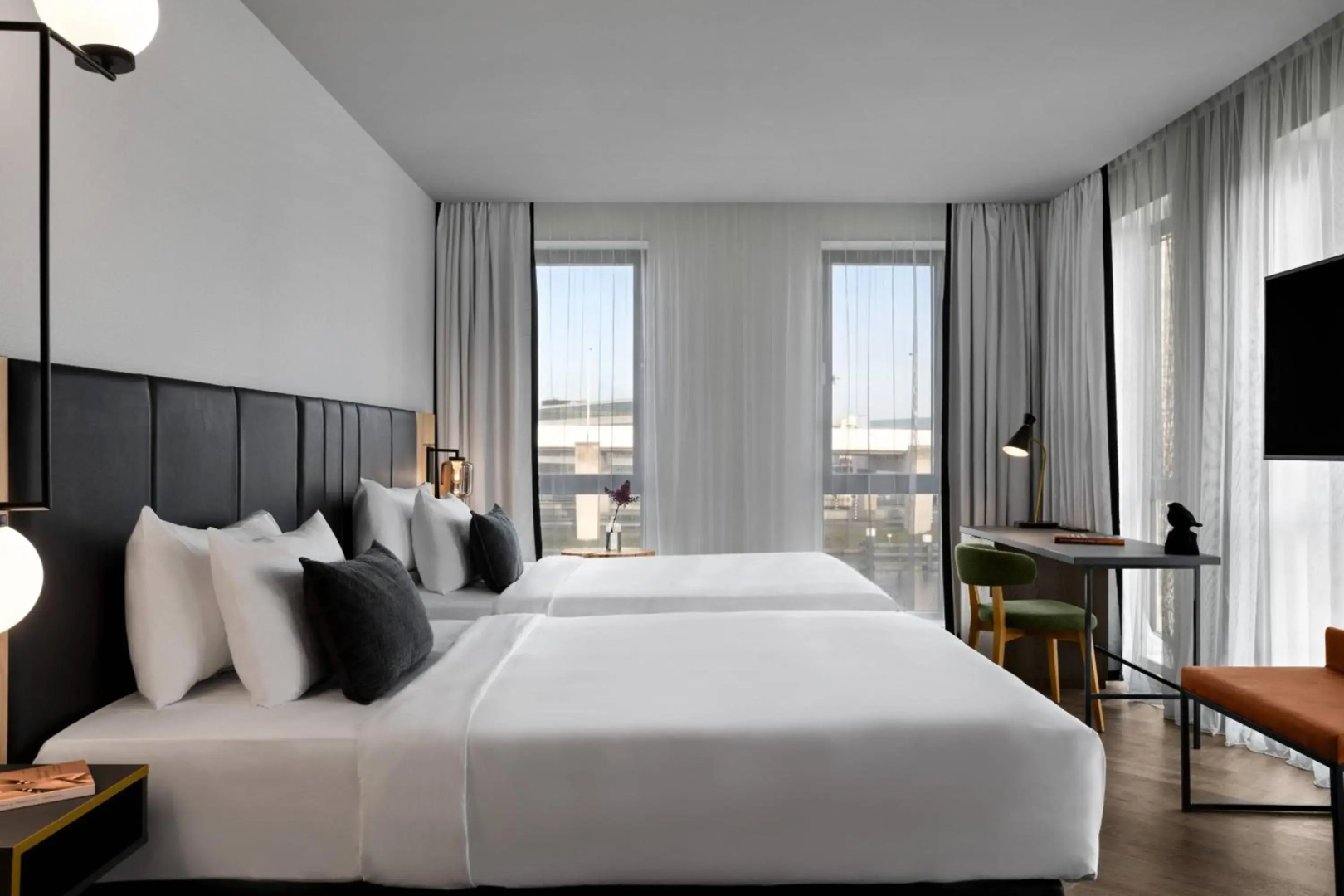 Renaissance Amsterdam Schiphol Airport Hotel