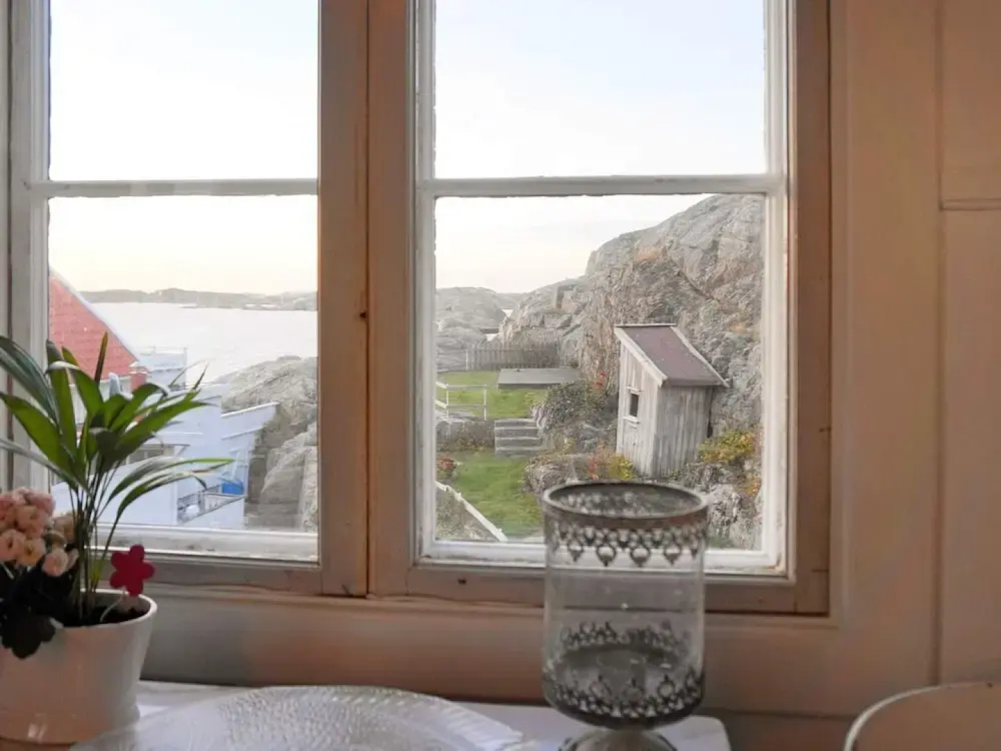 Panoramic Sea Views in Skarhamn-by Traum