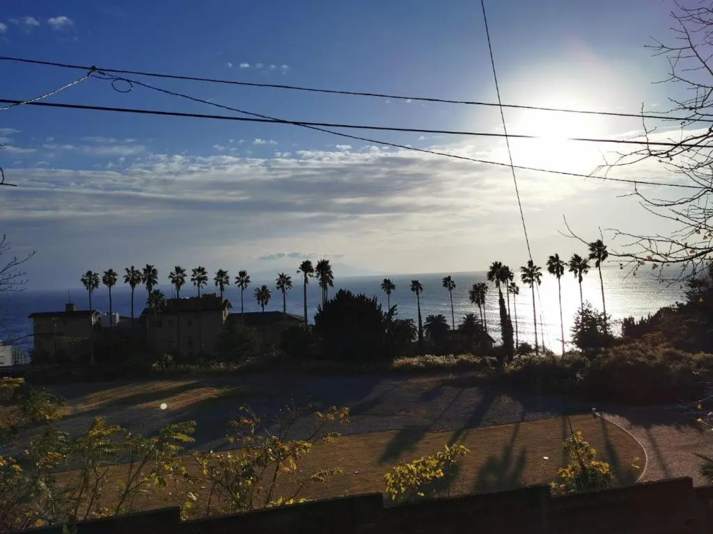 桜薫 熱川駅まで280メートル海水浴場まで500メートル