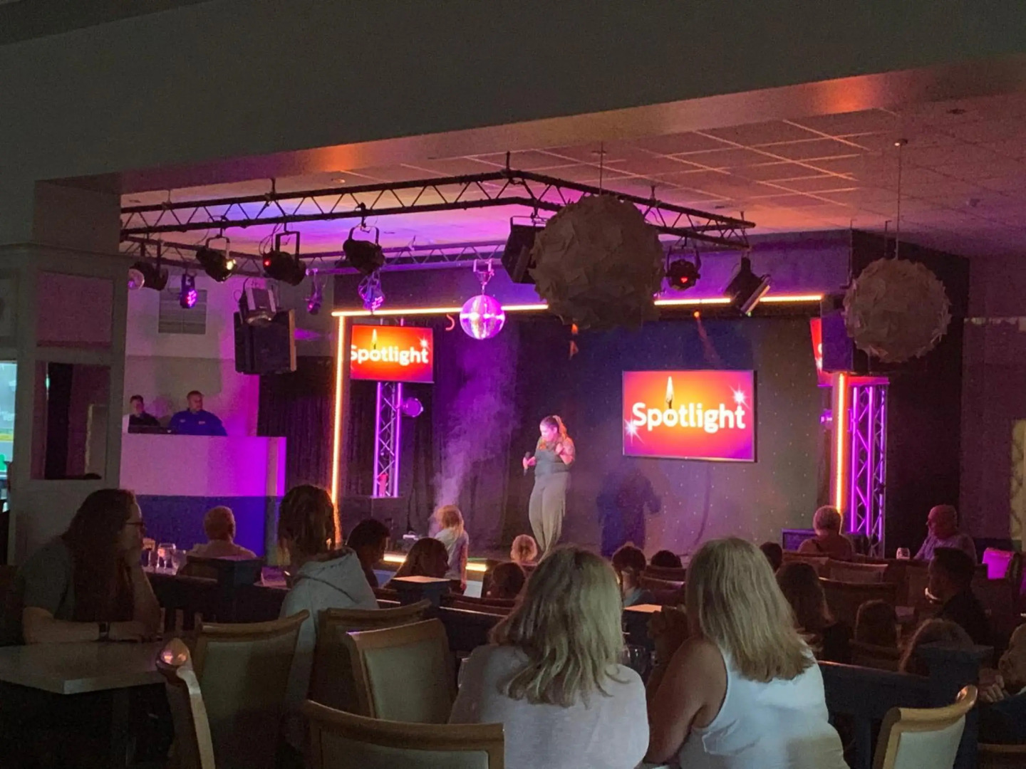 Forest & beach access Naish park