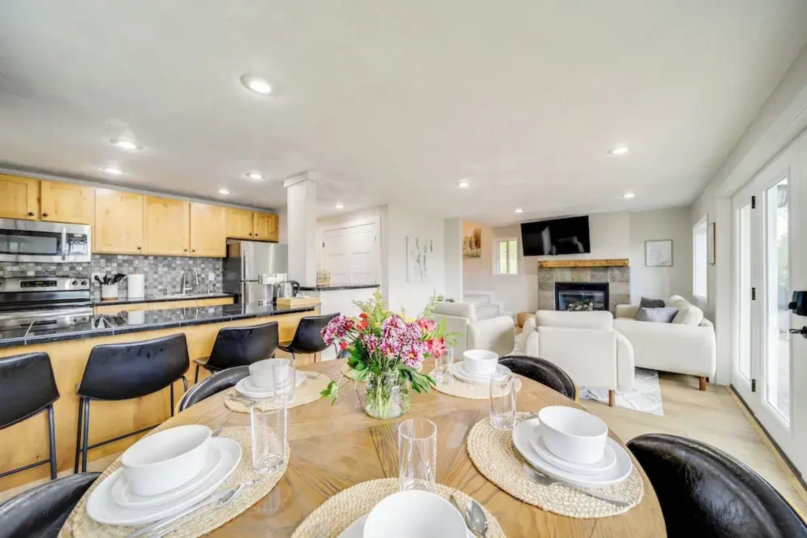 Tree-lined Hayden Home w/ Hot Tub & Lake Views!