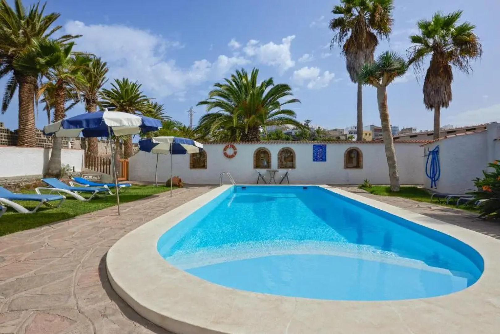 Apartment with 2 bedrooms in Buenavista del Norte with wonderful mountain view shared pool terrace 1 km from the beach