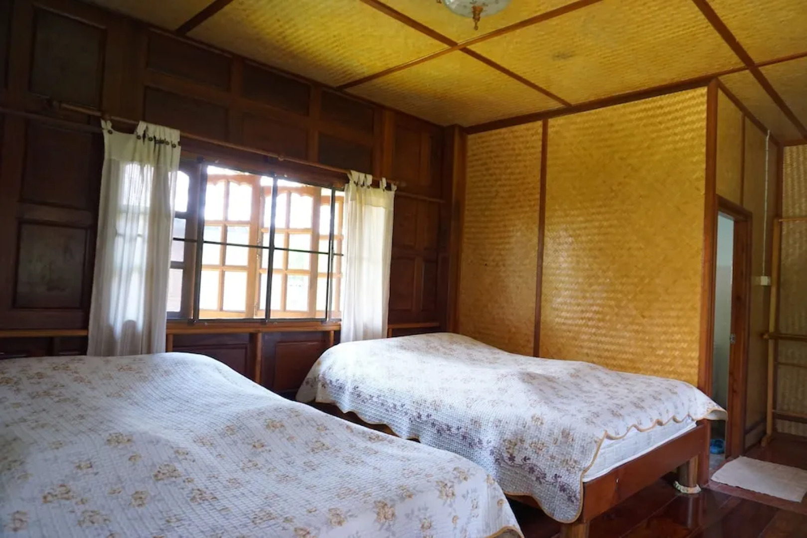 Phuruarounmai Resort