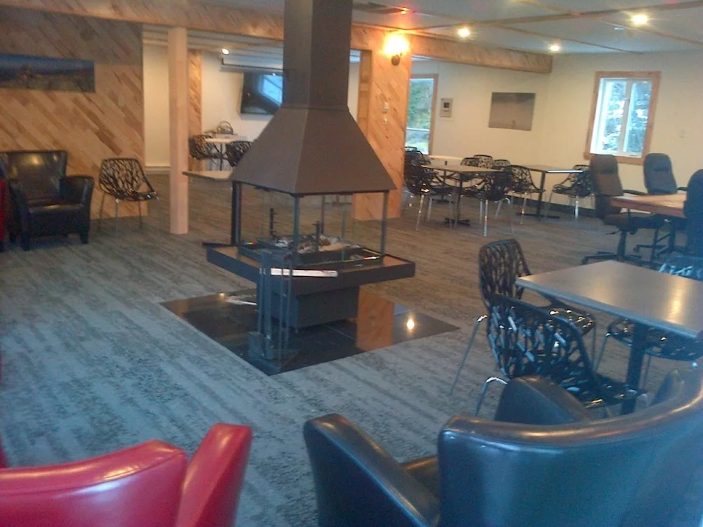 Auberge Jeunesse Monts Groulx Aventure