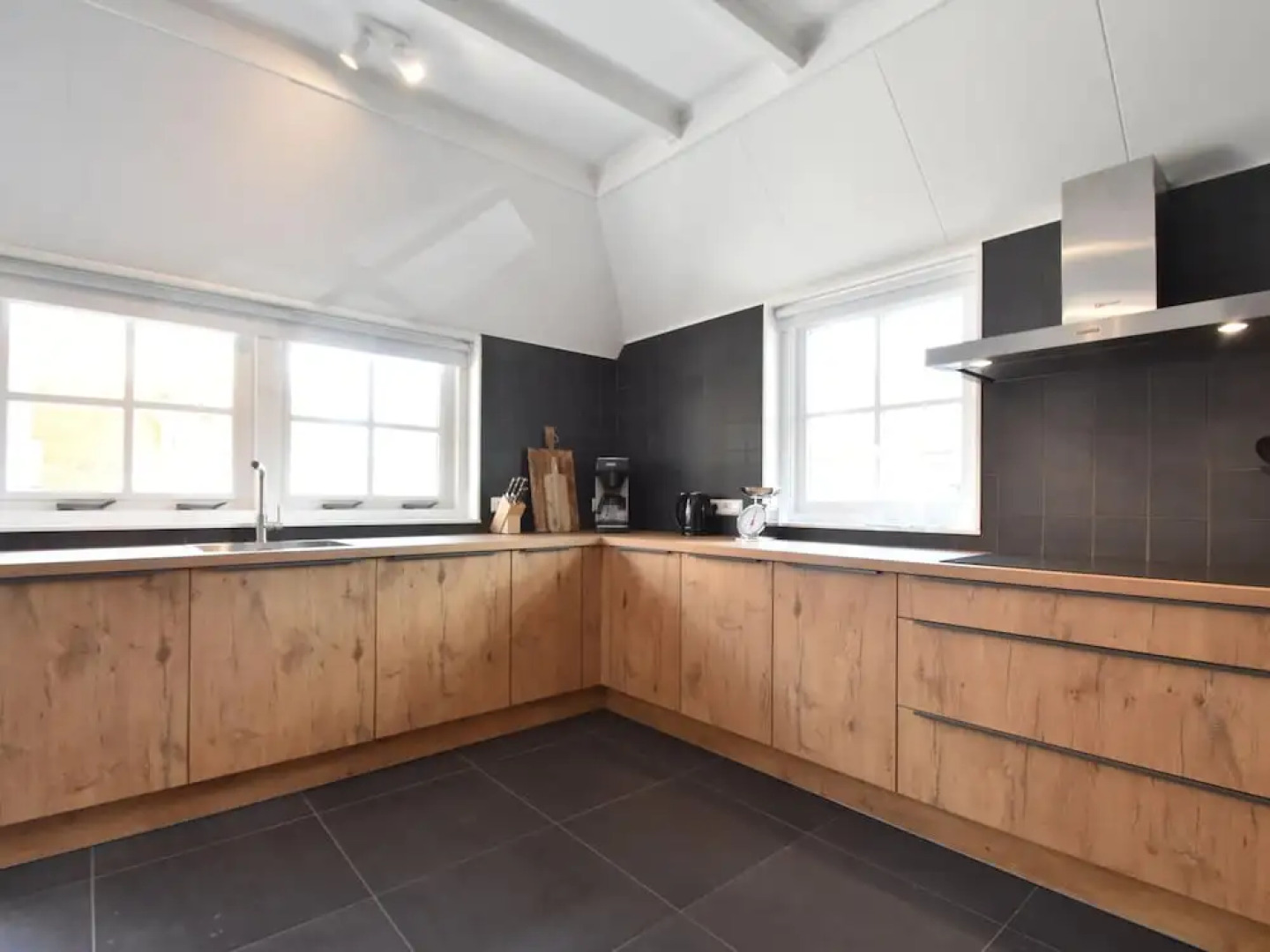 Farmhouse in Groet Near sea and Forest