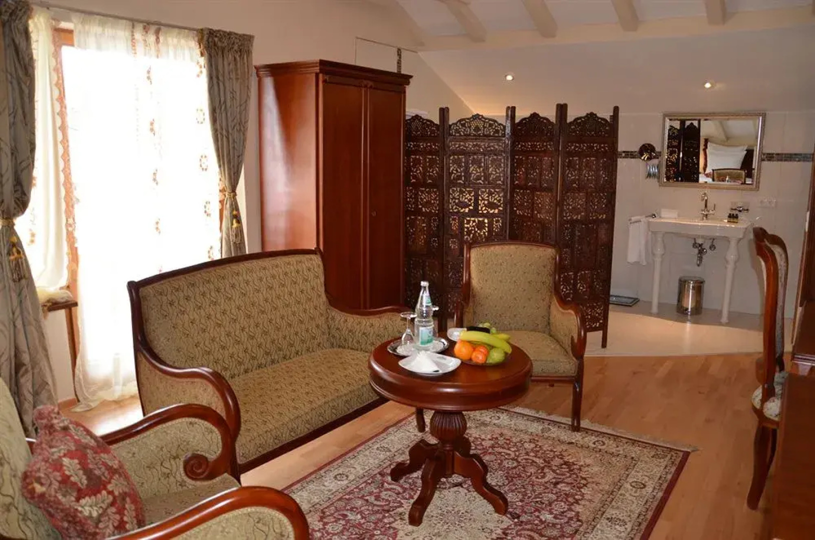 Princess Romantic Hotel