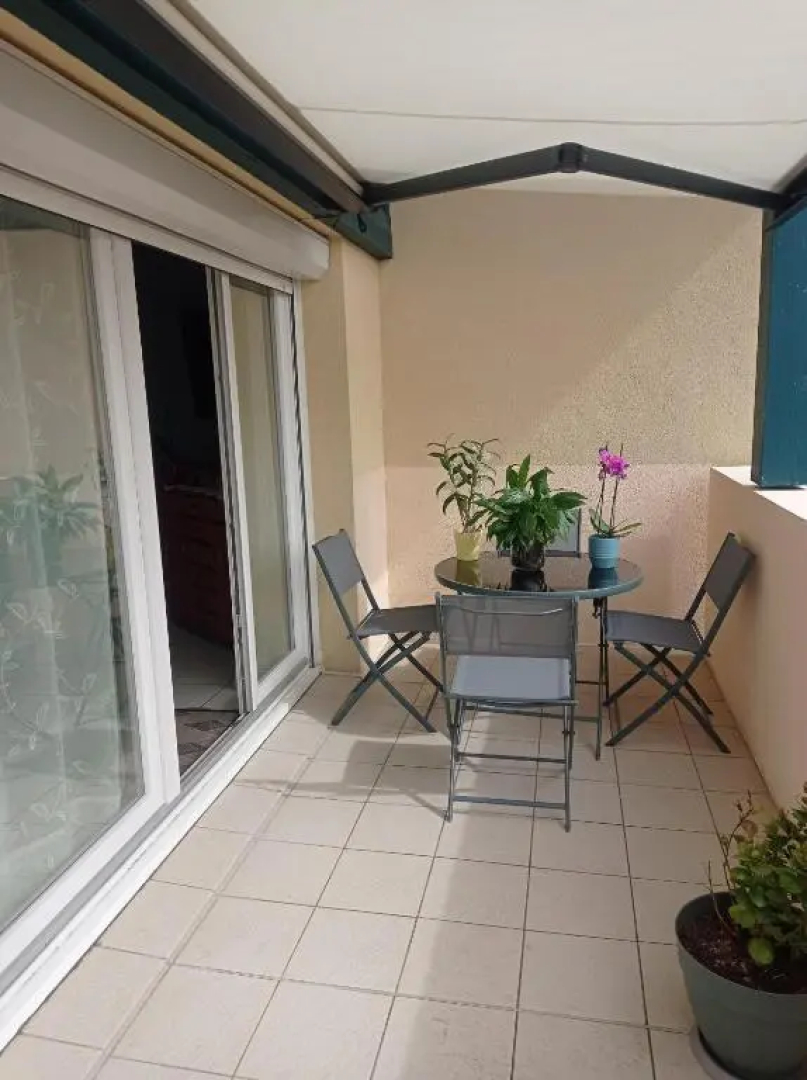 F3 Centre ville Labenne 1er étage avec balcon