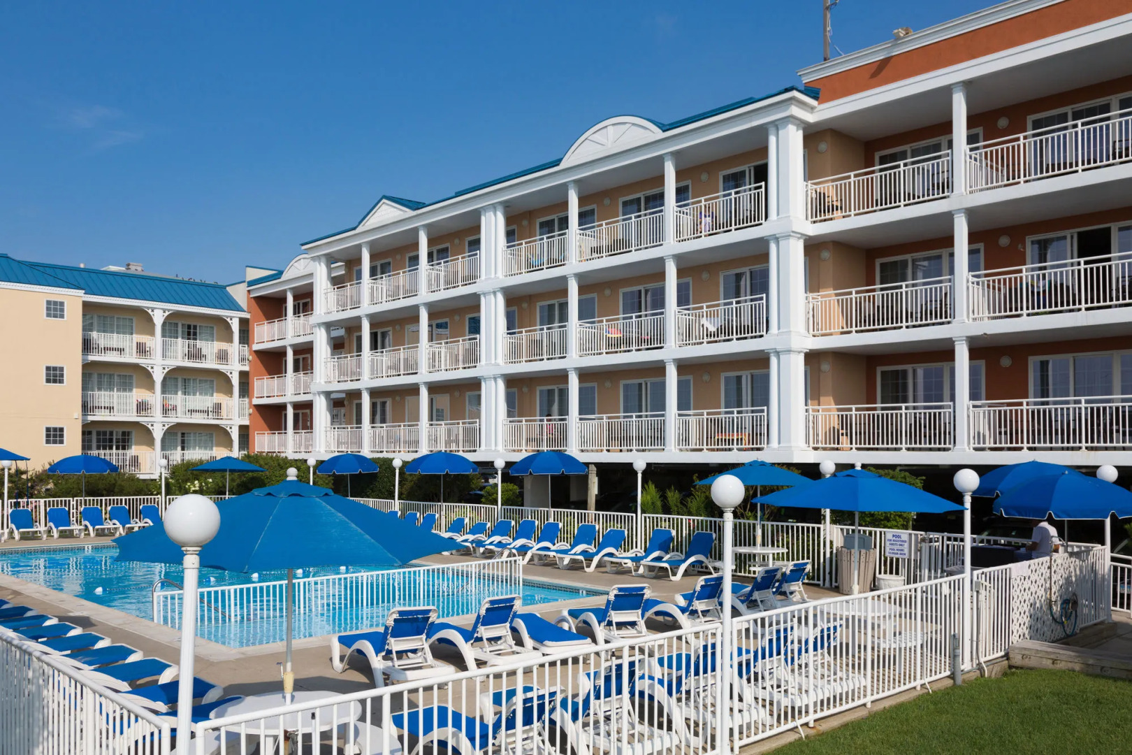 La Mer Beachfront Resort