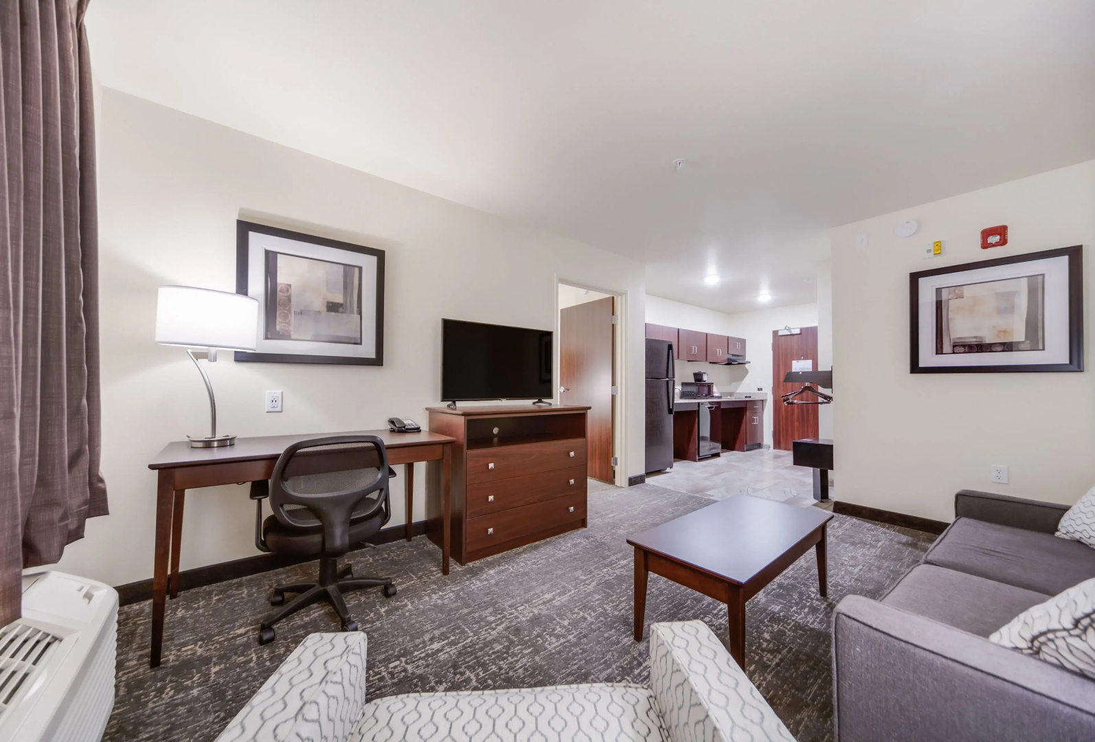 Cobblestone Inn & Suites - Pine Bluffs
