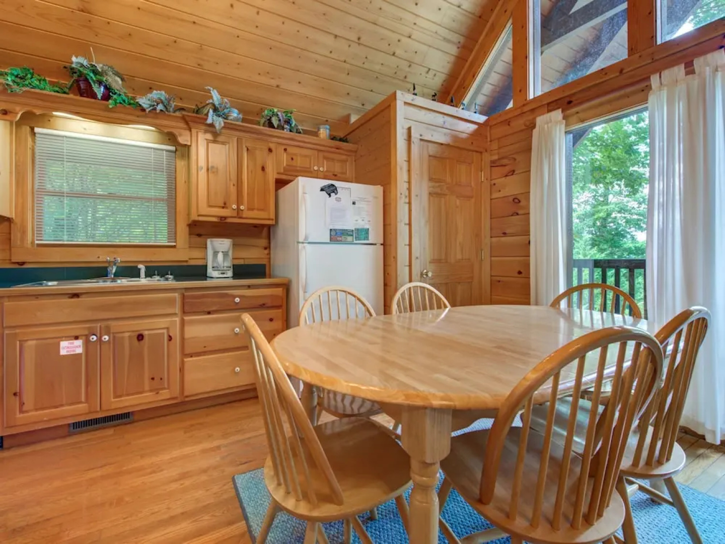 Trails End - Two Bedroom Cabin