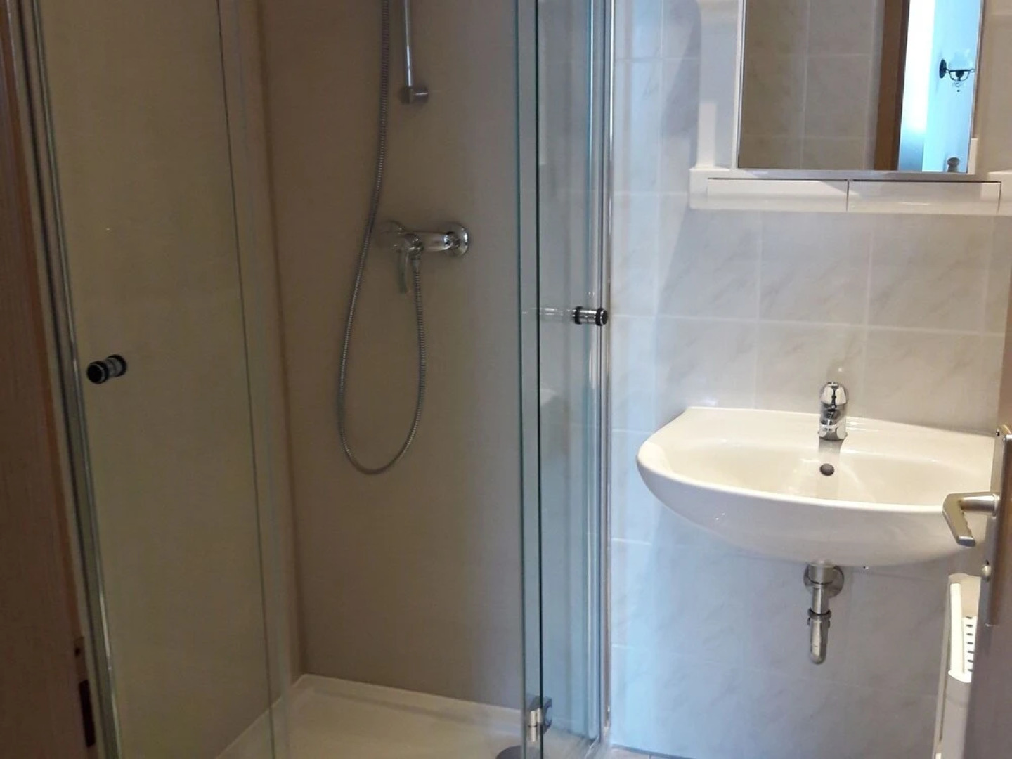 Delightful Apartment With Terrace, Parasol, Garden Furniture