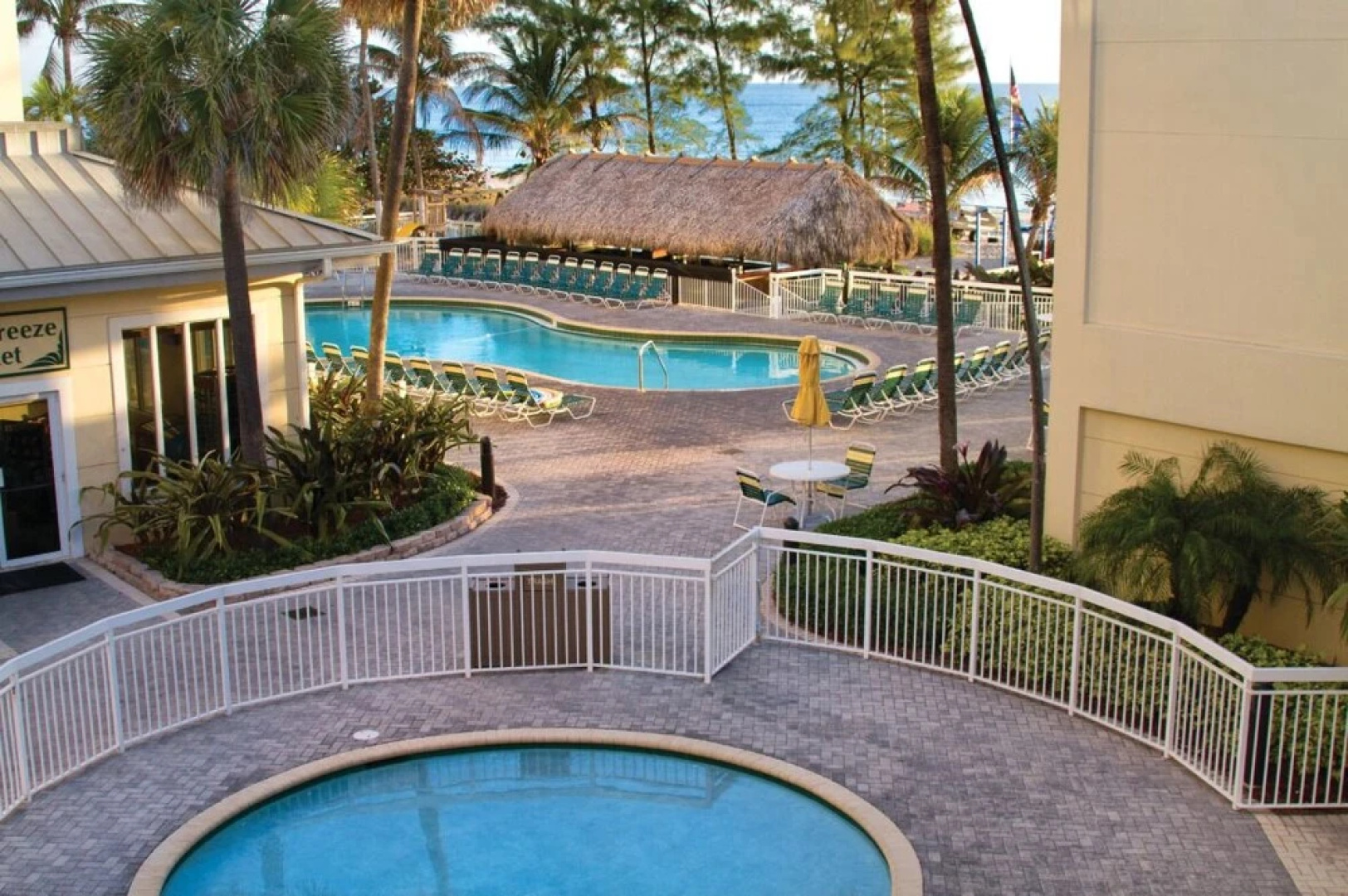 Royal Vista 1BD DLX