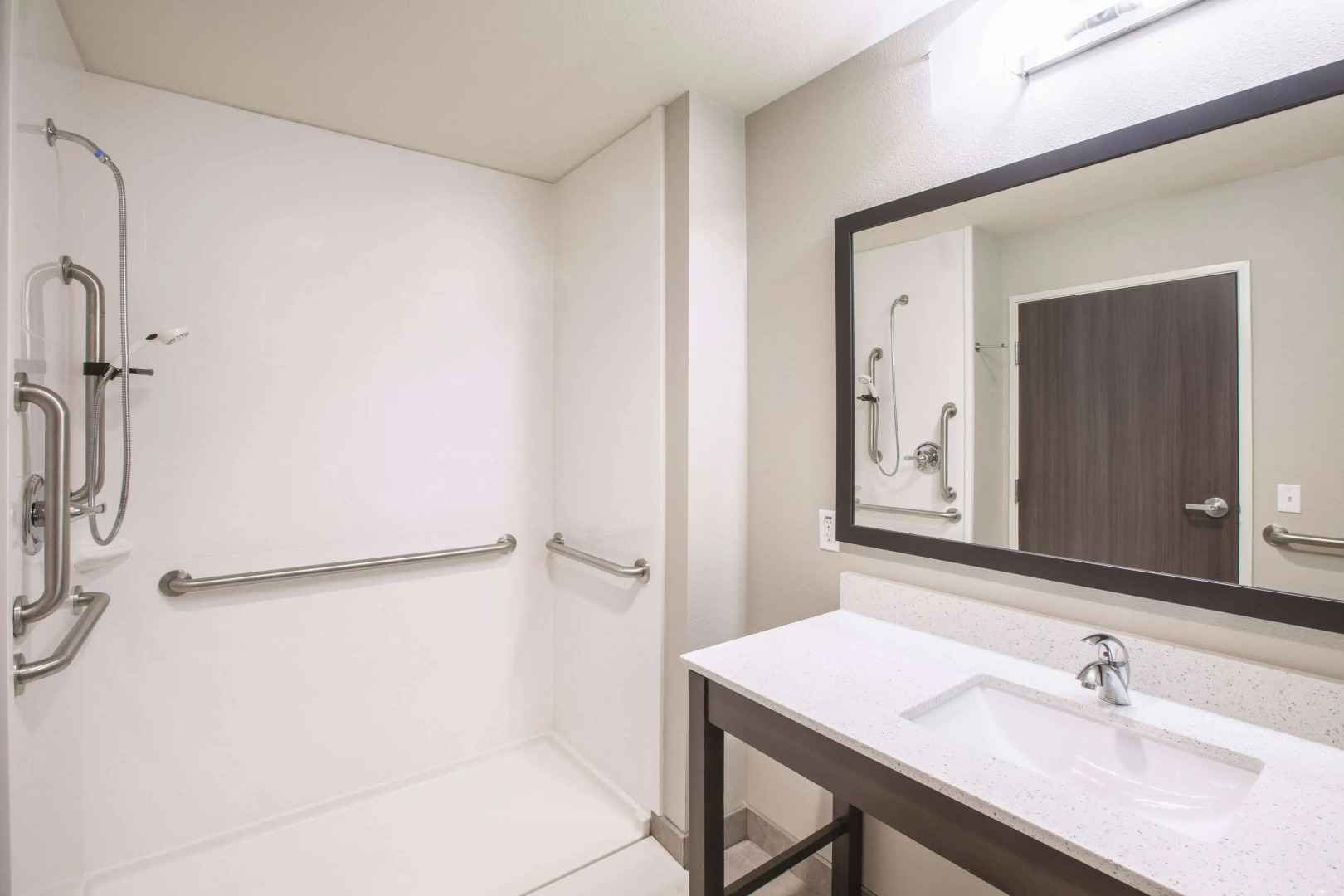 La Quinta Inn & Suites by Wyndham Tulsa Broken Arrow