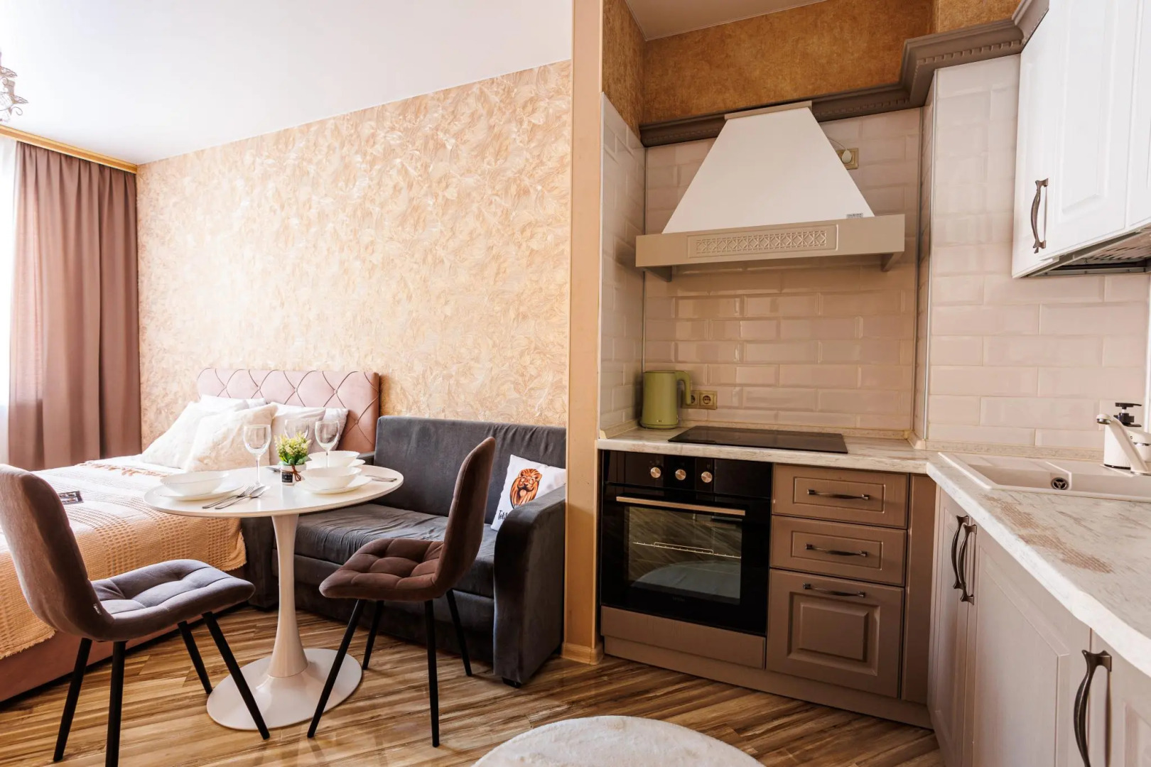 Tolstoy Apart (Толстой Апарт) на проезде 3-й Восточный