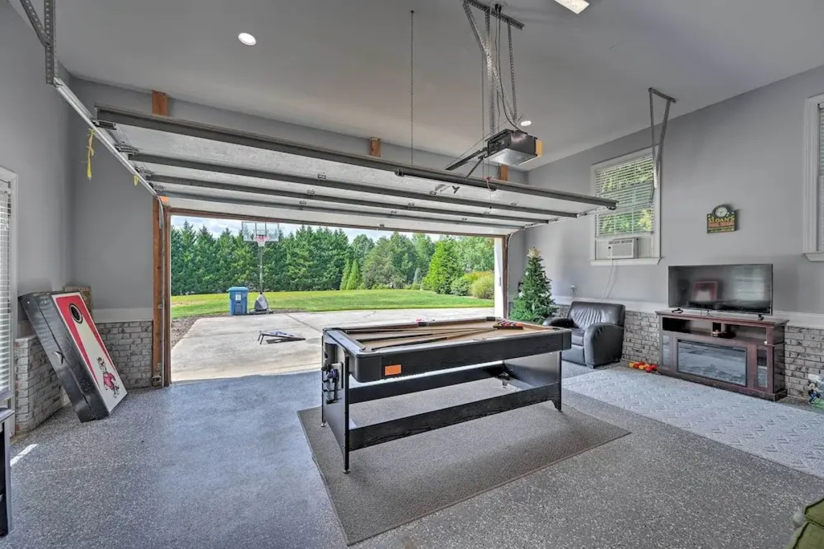 Peaceful Country Retreat w/ Easy Highway Access!
