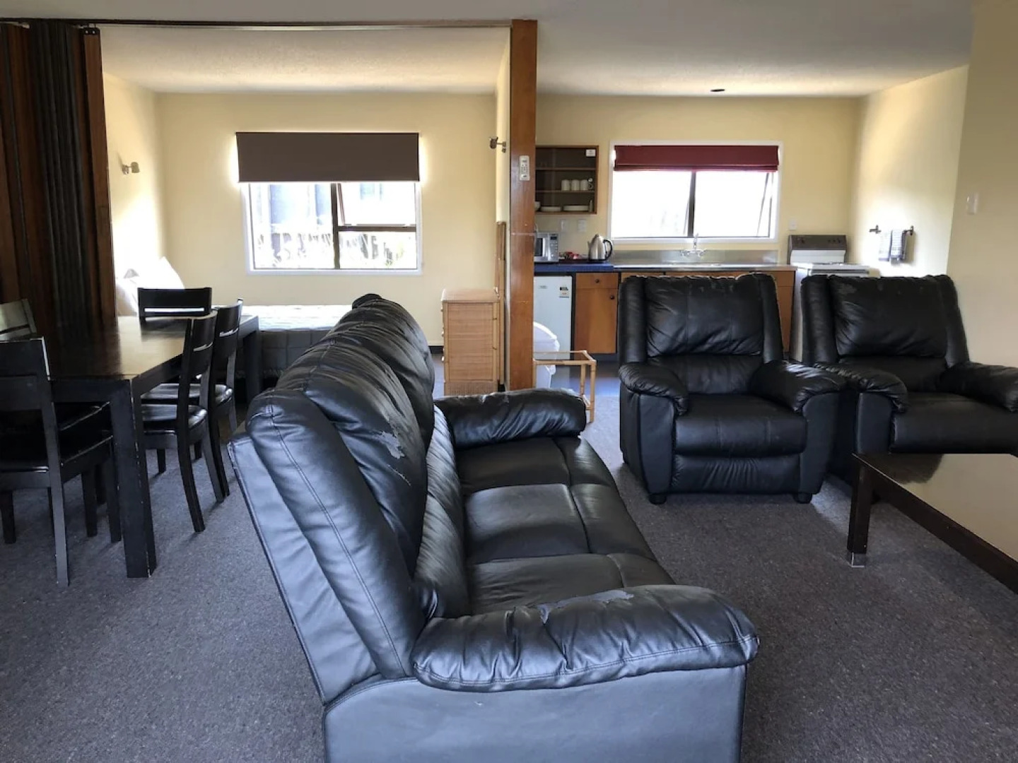 The Highwayman Motel