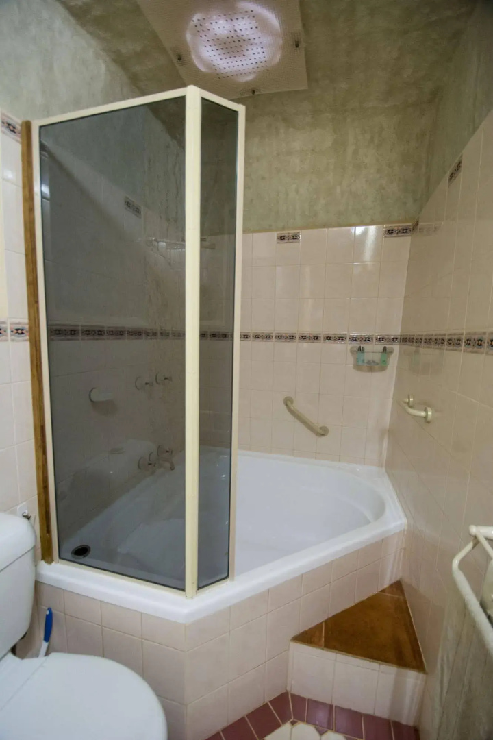Down to Erth Bed and Breakfast