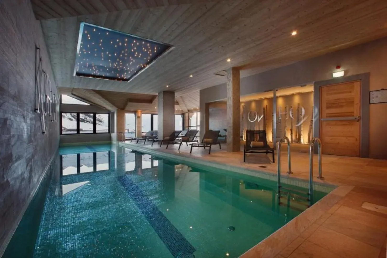 Hôtel Koh-I Nor by Les Etincelles
