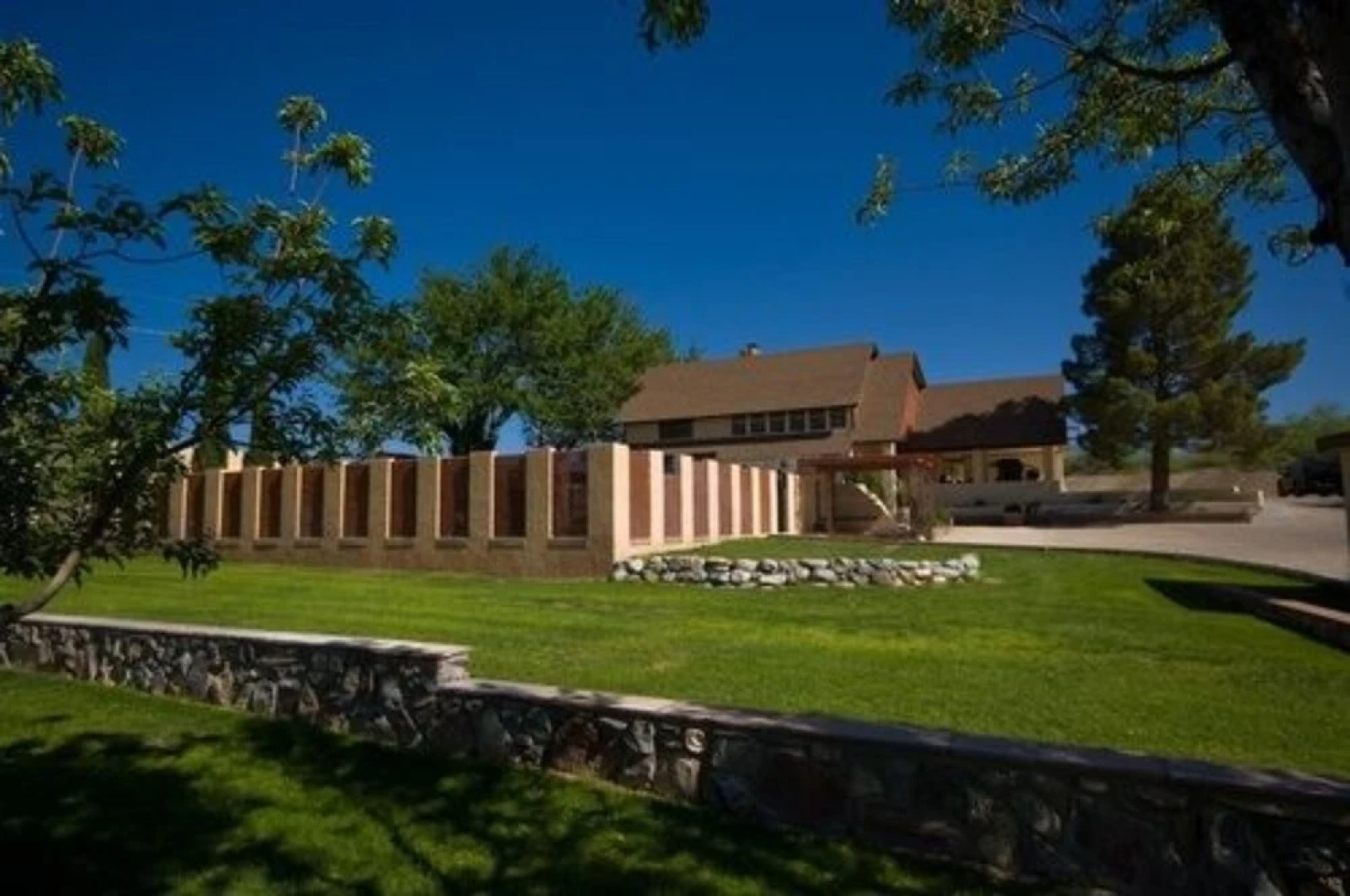 Desert Rose Bed and Breakfast