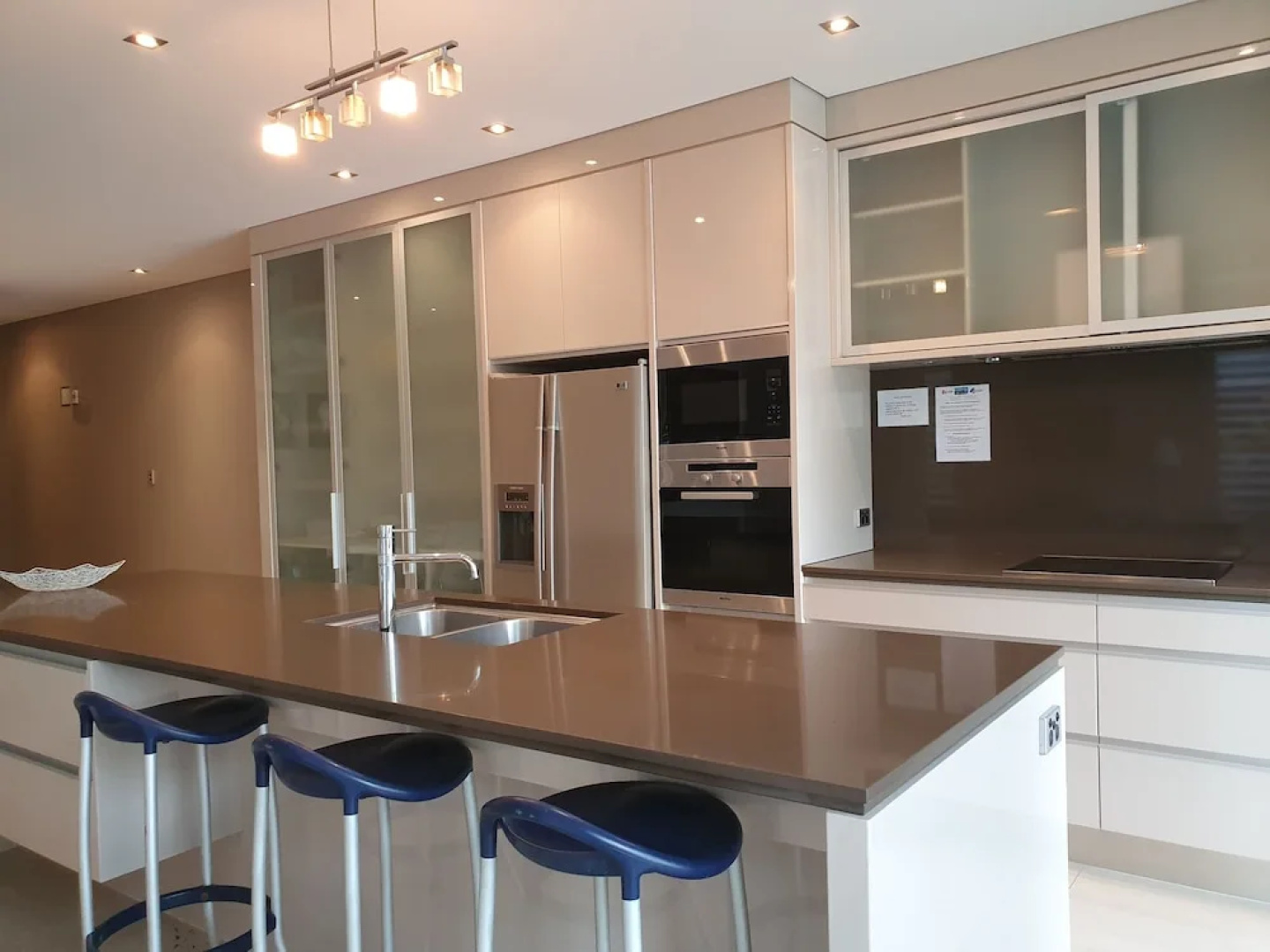 Hinchinbrook Harbour Holiday Apartments