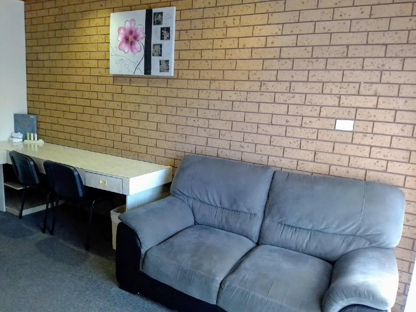 Country Home Motor Inn