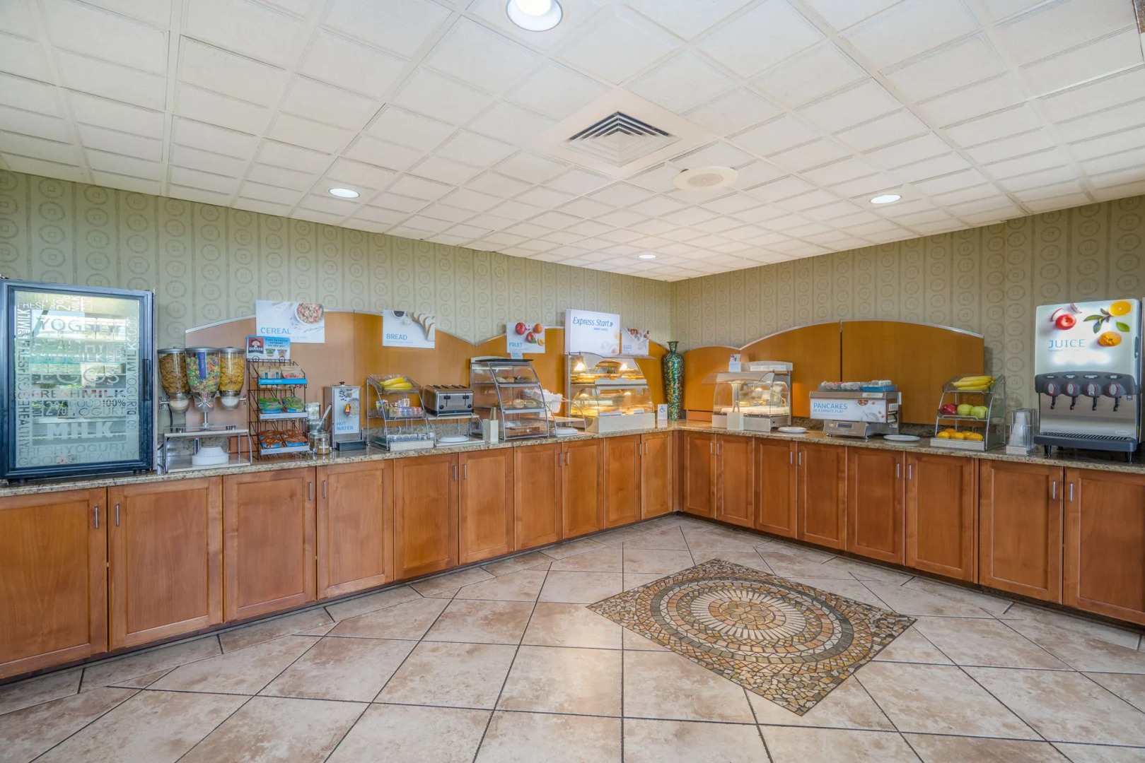 Clarion Pointe New Bern