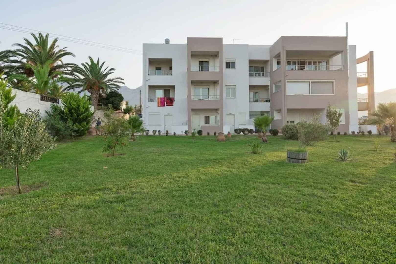 Apollo Apartments