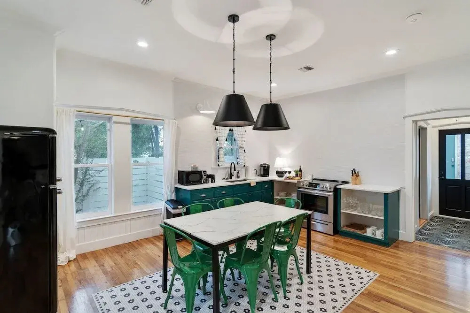 Stunning Home With Firepit Just 5min From Wineries