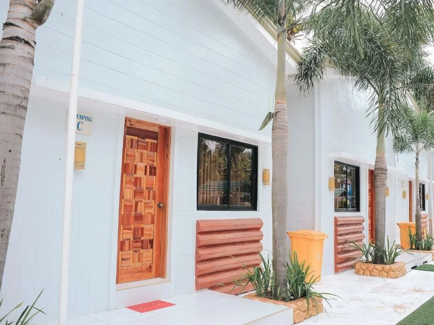 Villa Excellance Beach & Wavepool Resort