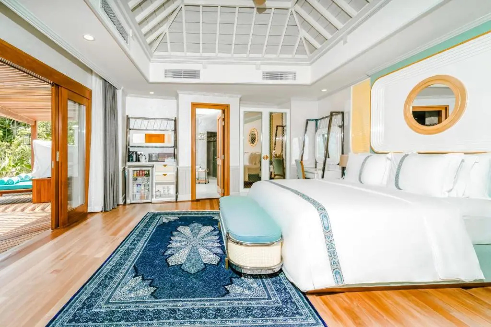 The Signature Collection by Hideaway