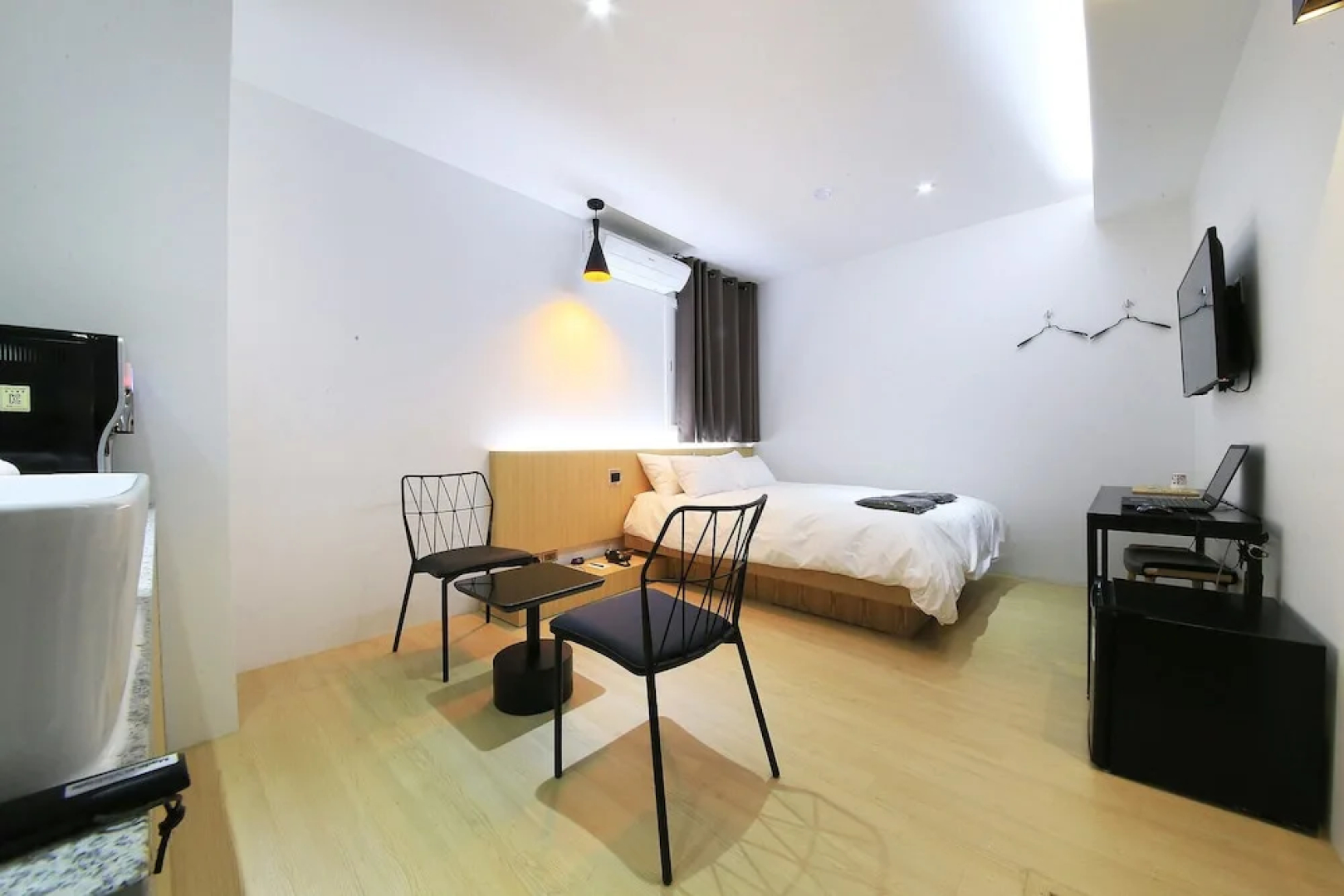 Indeokwon Brownstone