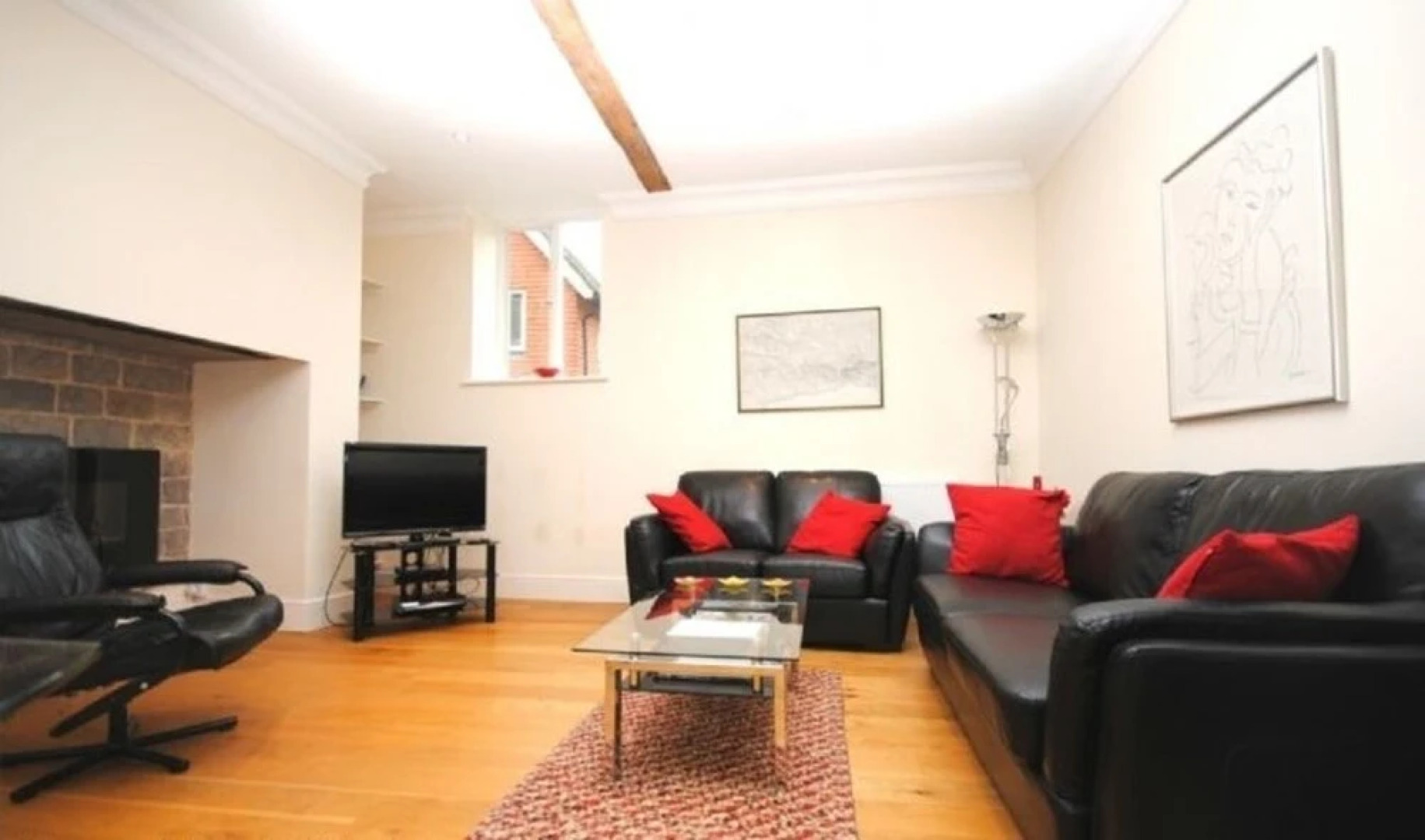 11 Angel Yard, Midhurst