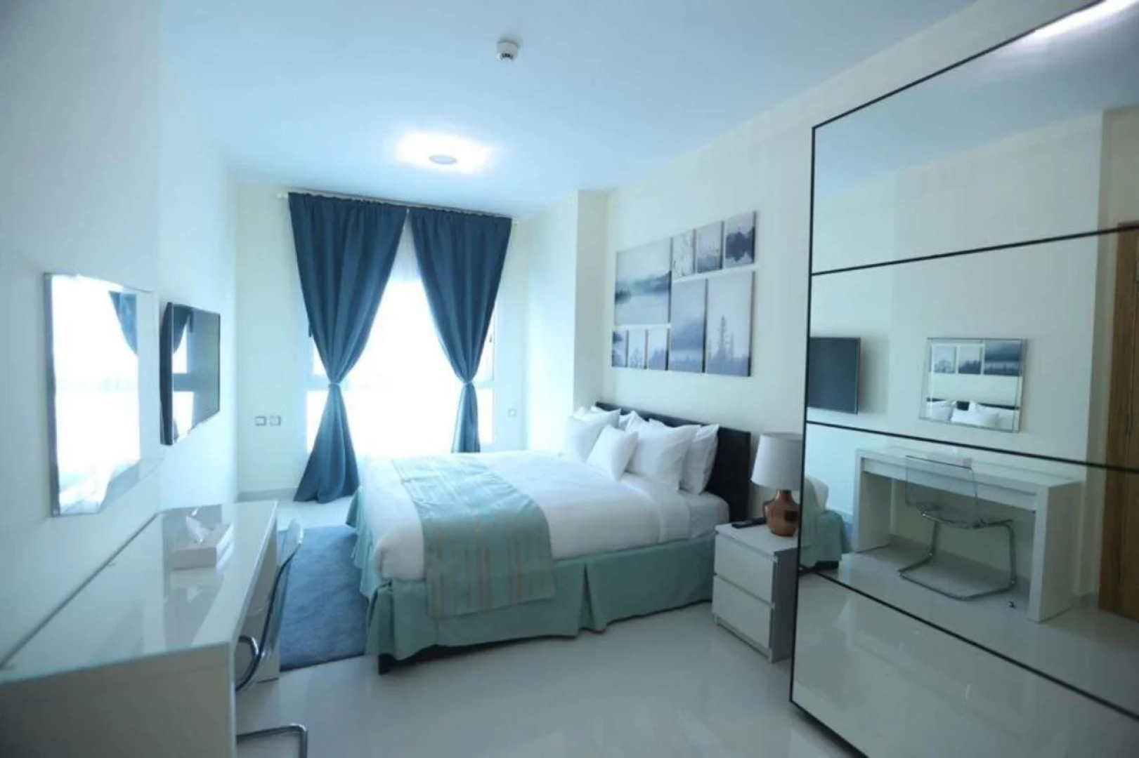 Al Manzil Residence & Suites