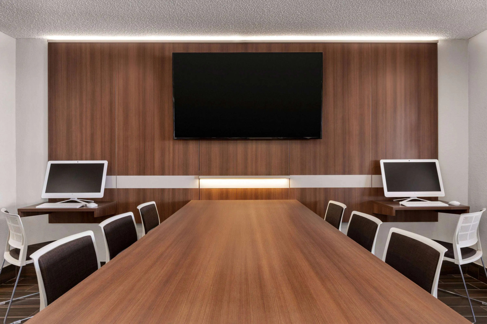 Microtel Inn & Suites by Wyndham Tifton